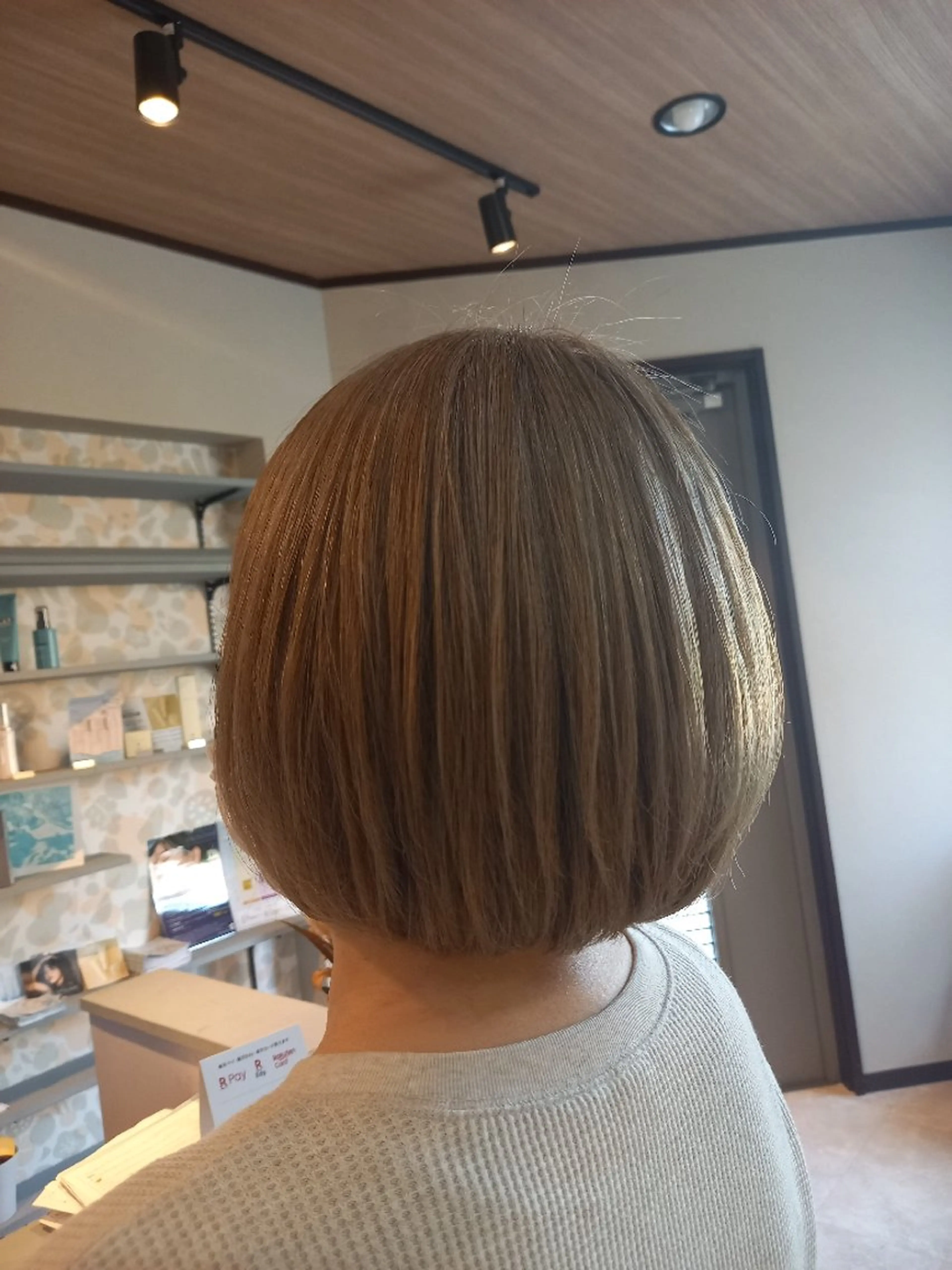 ショート 上原 嘉代子のヘアスタイル