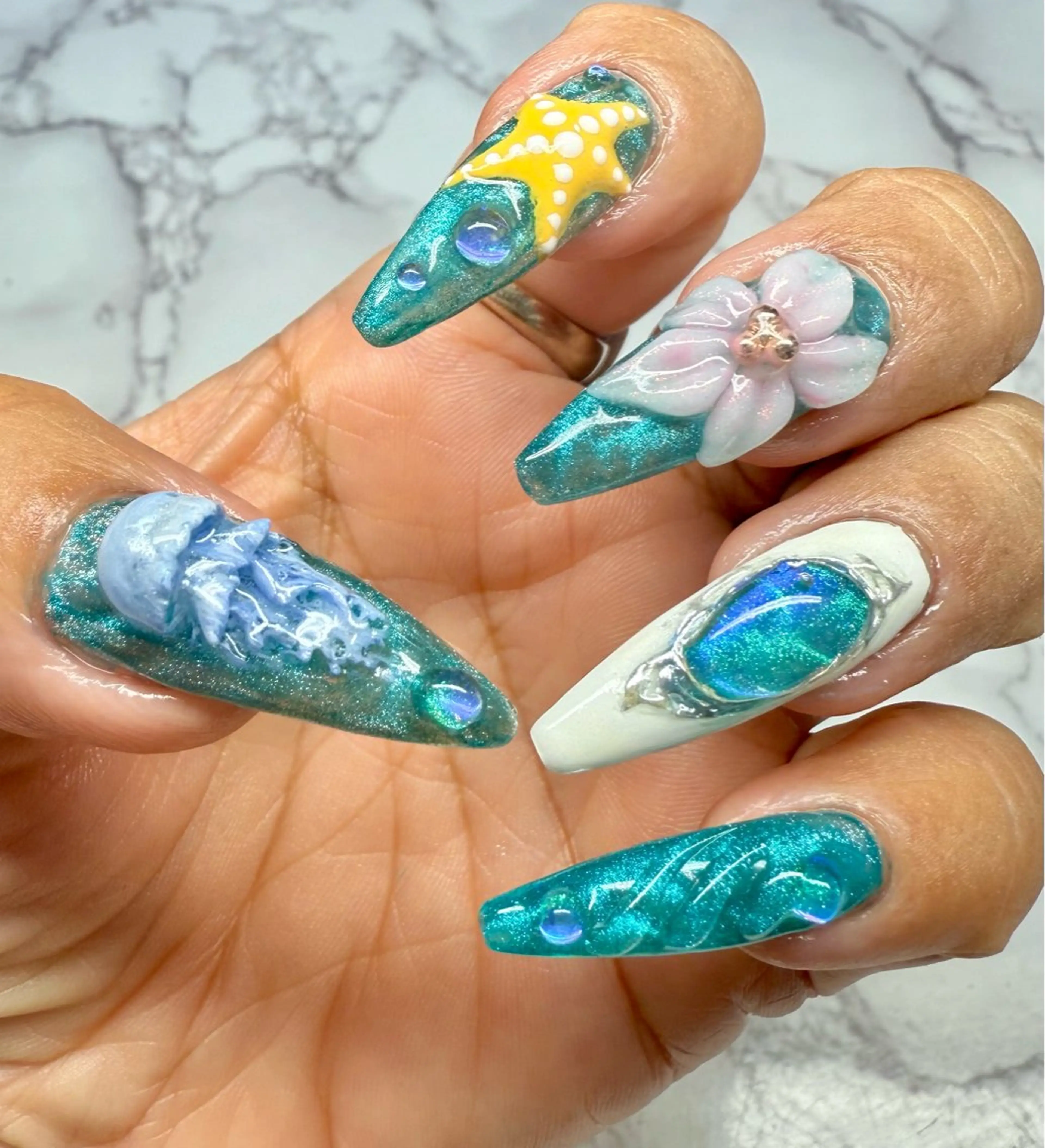 ネイル アートネイル チークネイル フレンチネイル 氷ネイル・うるうるネイル キラキラネイル M.N_ nailのネイルデザイン