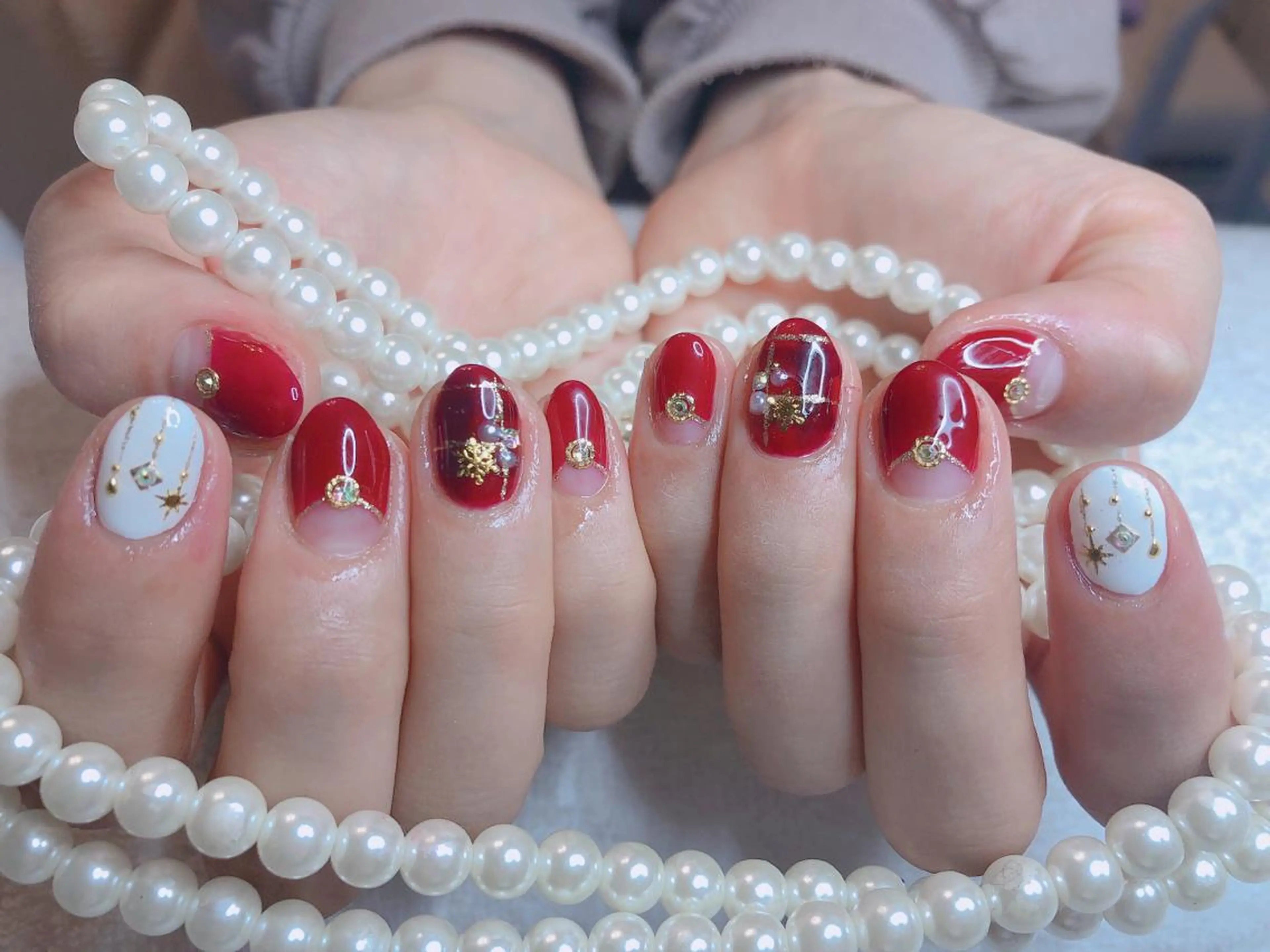 ミディアム ネイル ハンドネイル 長さ出し専門 nynaのネイルデザイン