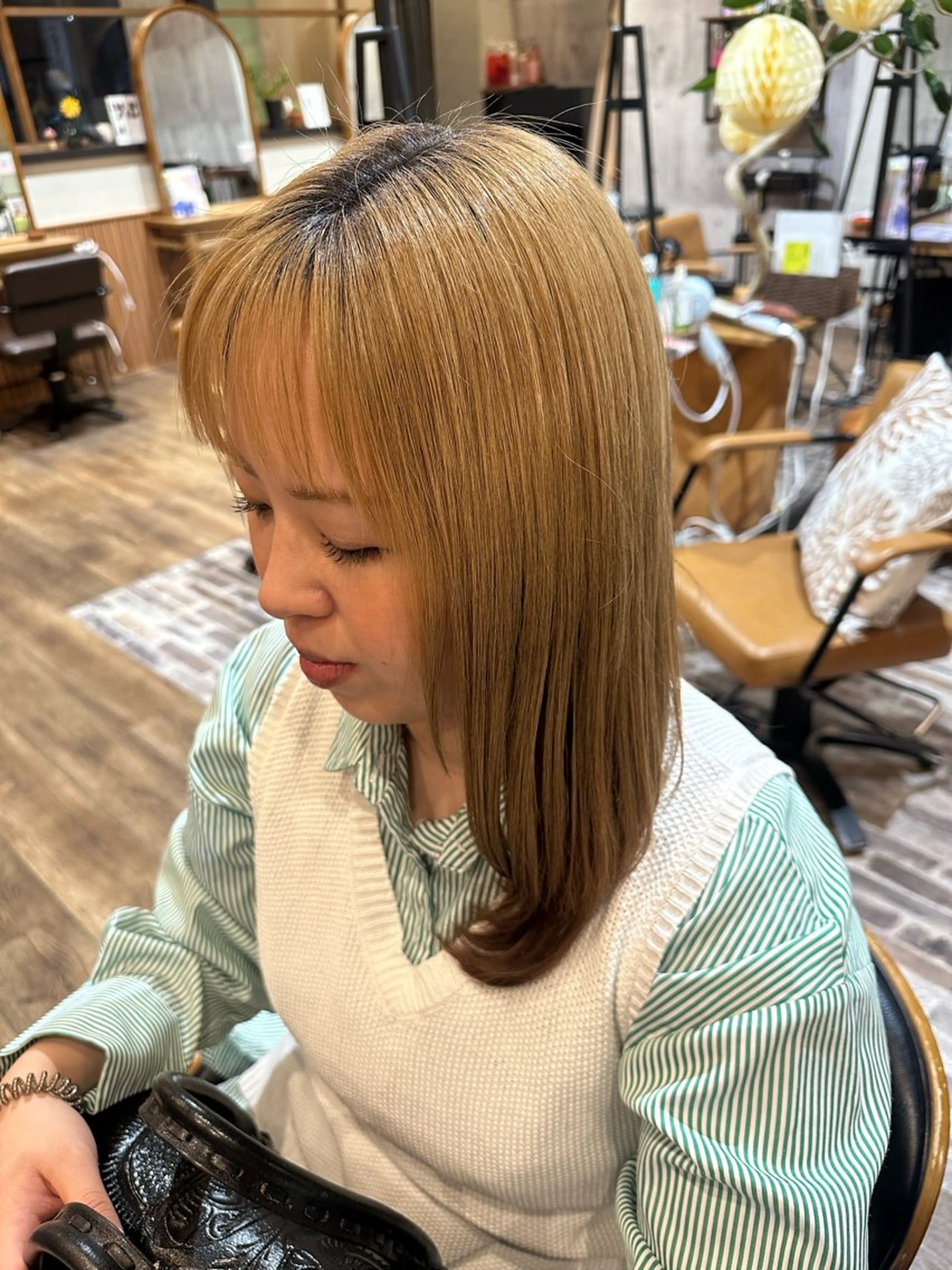 セミロング Noel / マツダ マナのヘアスタイル