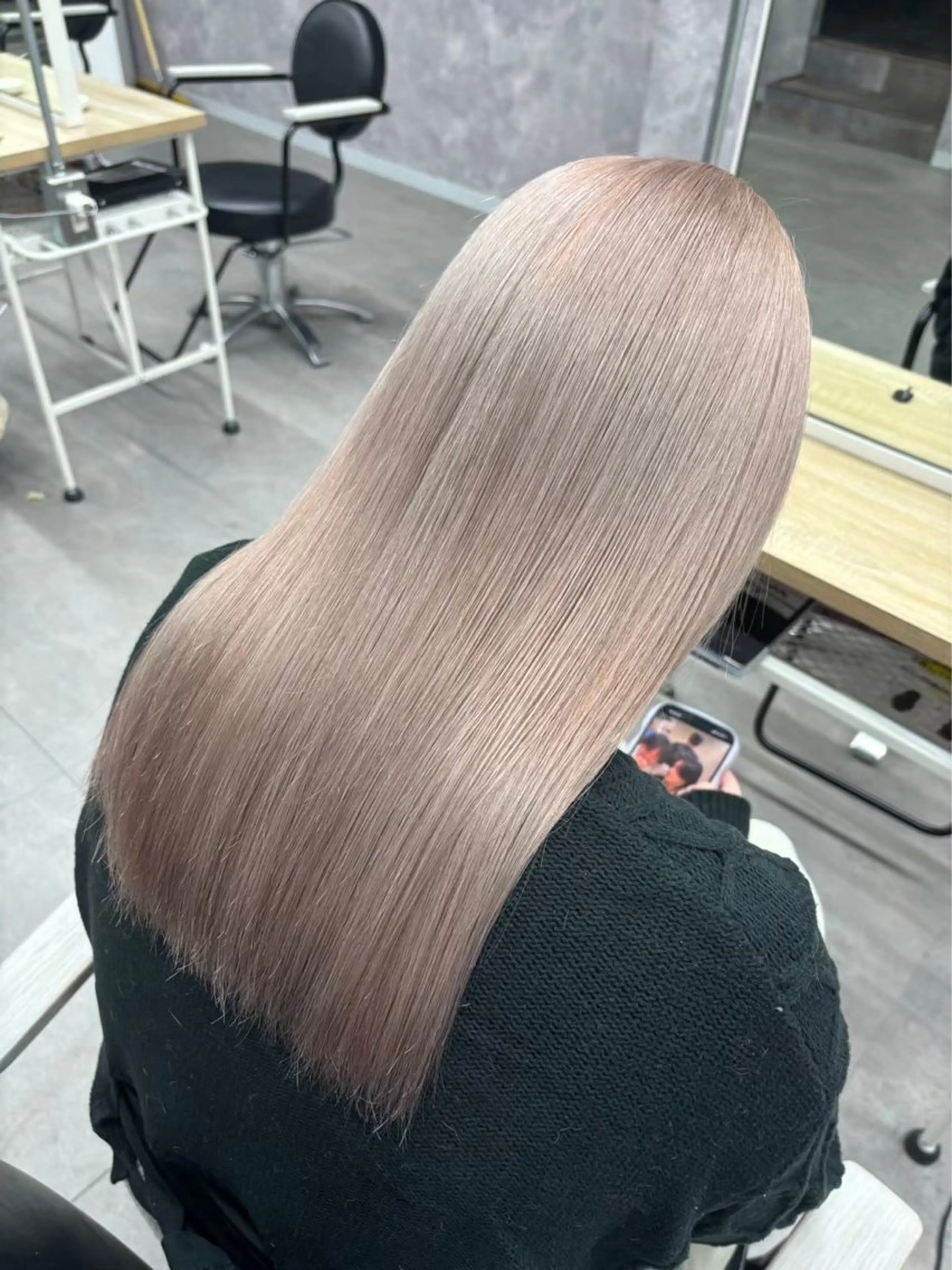 ロング カラー ハッシュカット/ ミルクティー/ みうのヘアスタイル