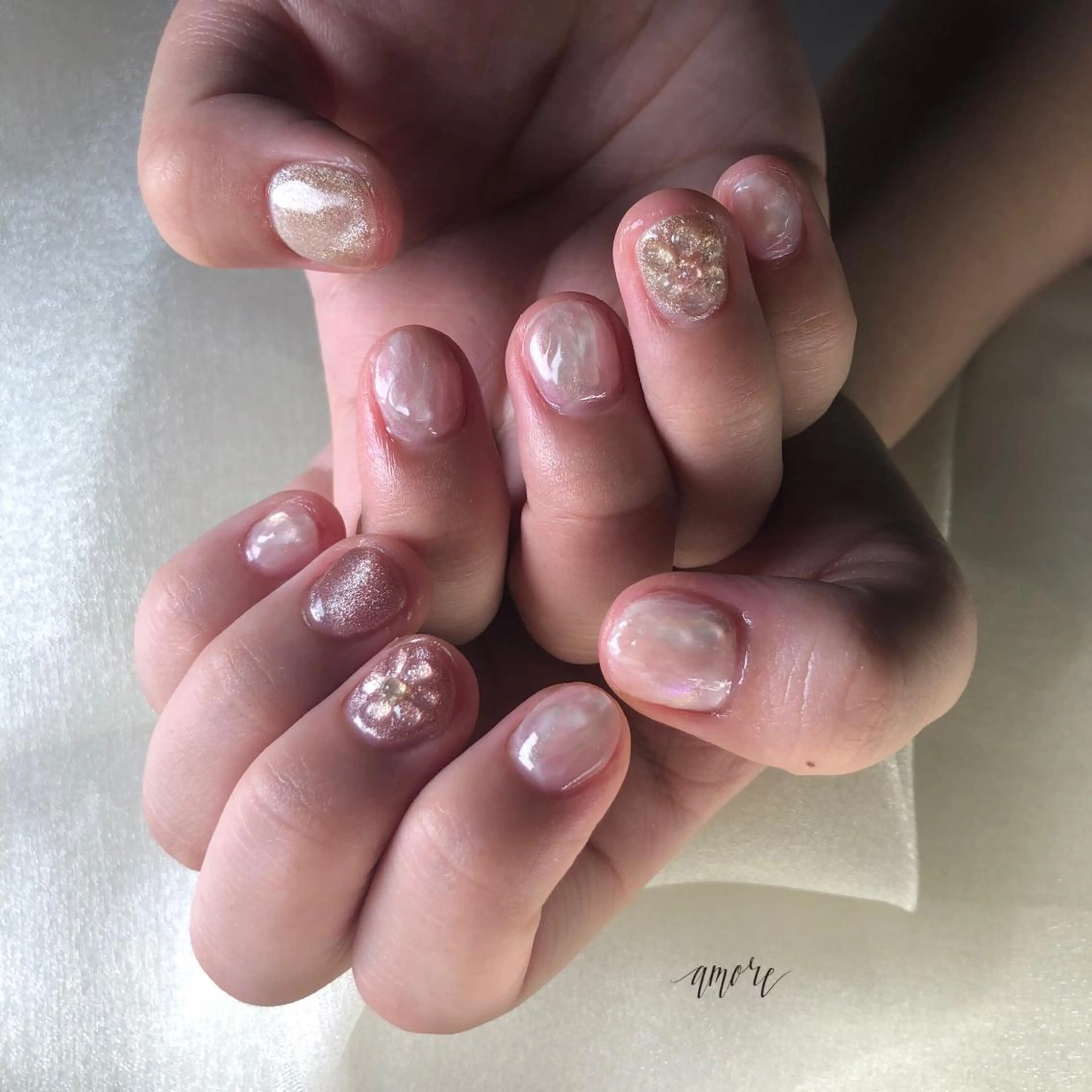 ネイル アートネイル ジェルネイル 氷ネイル・うるうるネイル マグネットネイル ミラーネイル You kyehwaのネイルデザイン