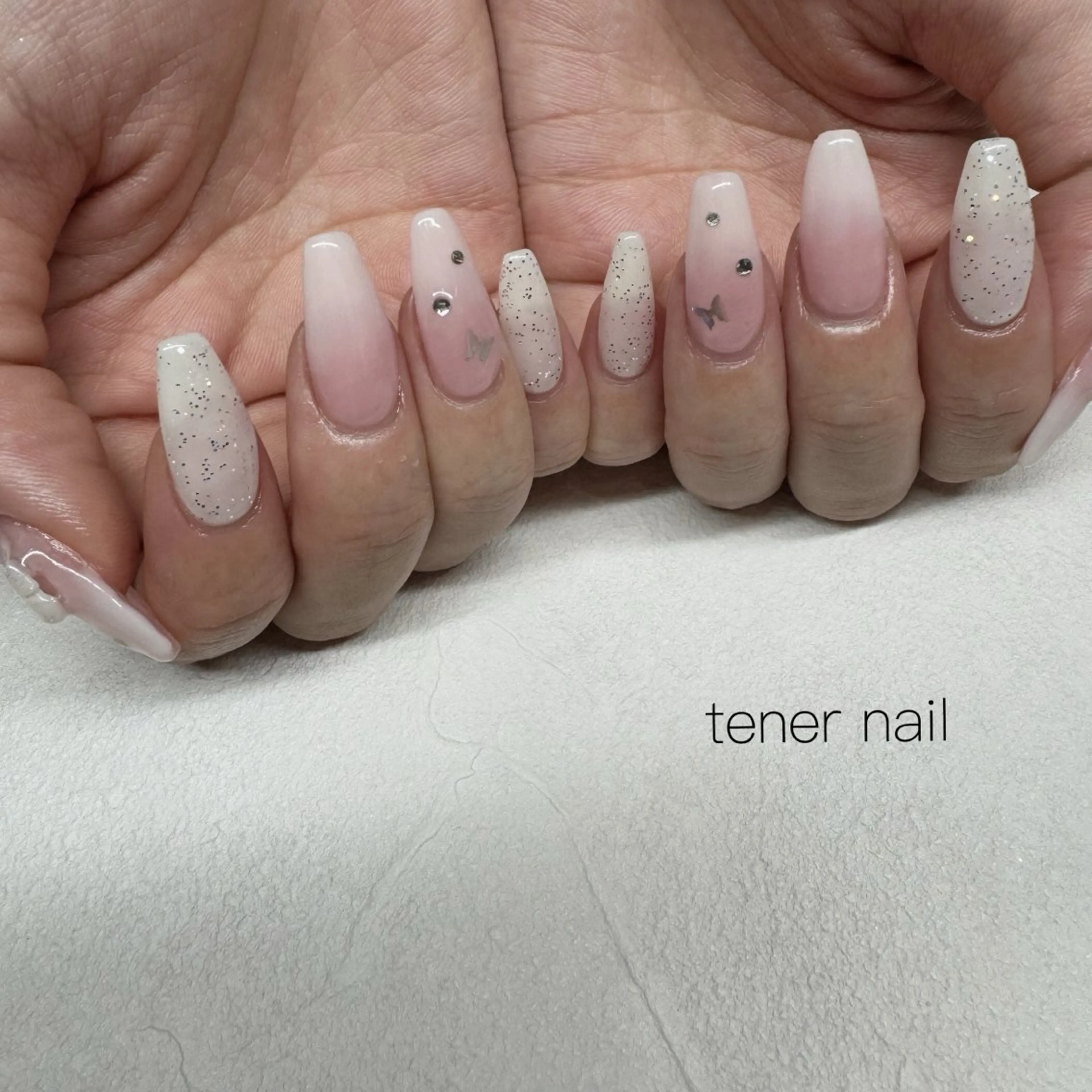 ネイル ホワイト ハンドネイル テネルネイル tener nailのネイルデザイン