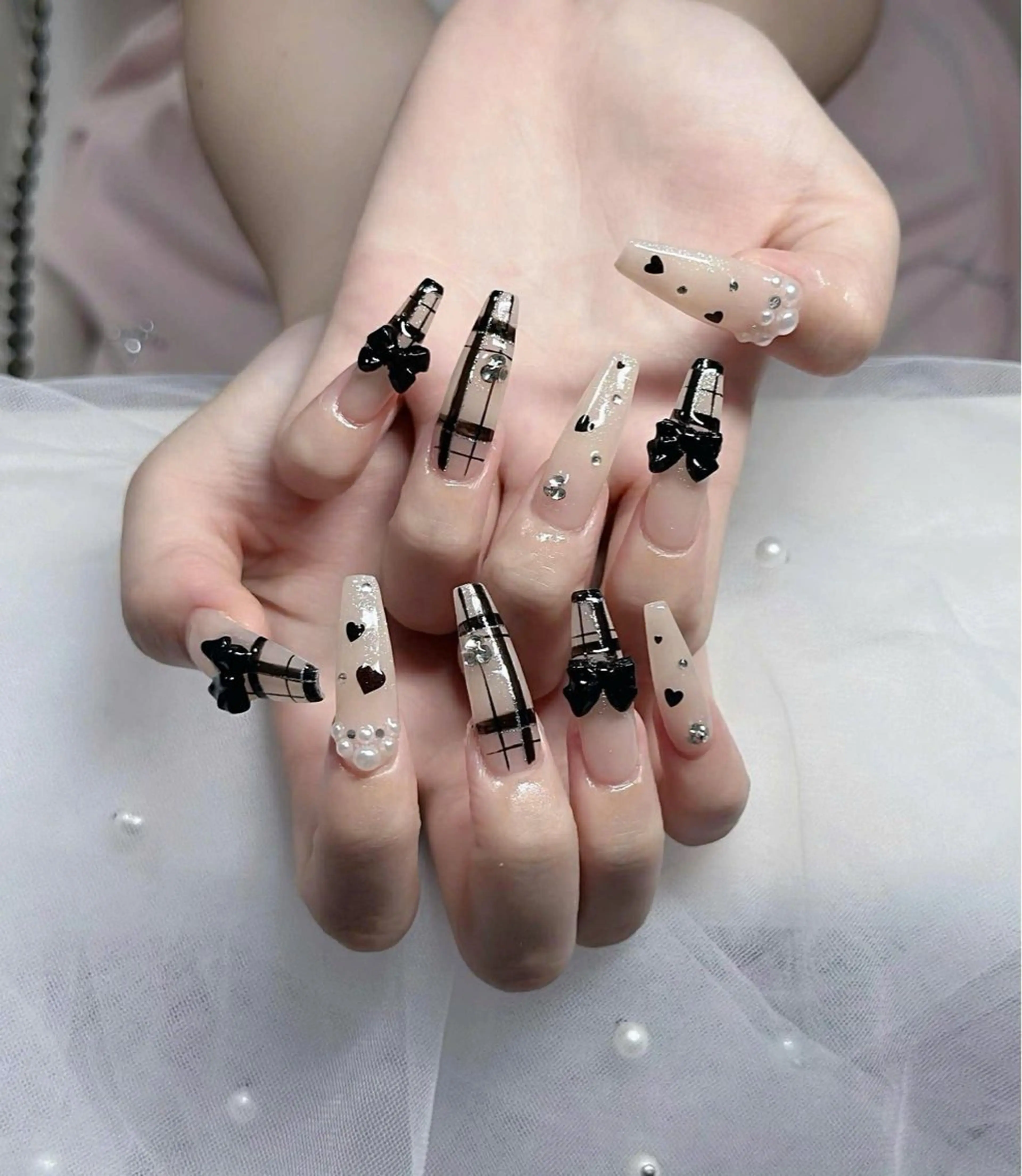 ネイル オーロラネイル フレンチネイル ジェルネイル ハロウィン 韓国ネイル ハンドネイル neco H.babynailのネイルデザイン