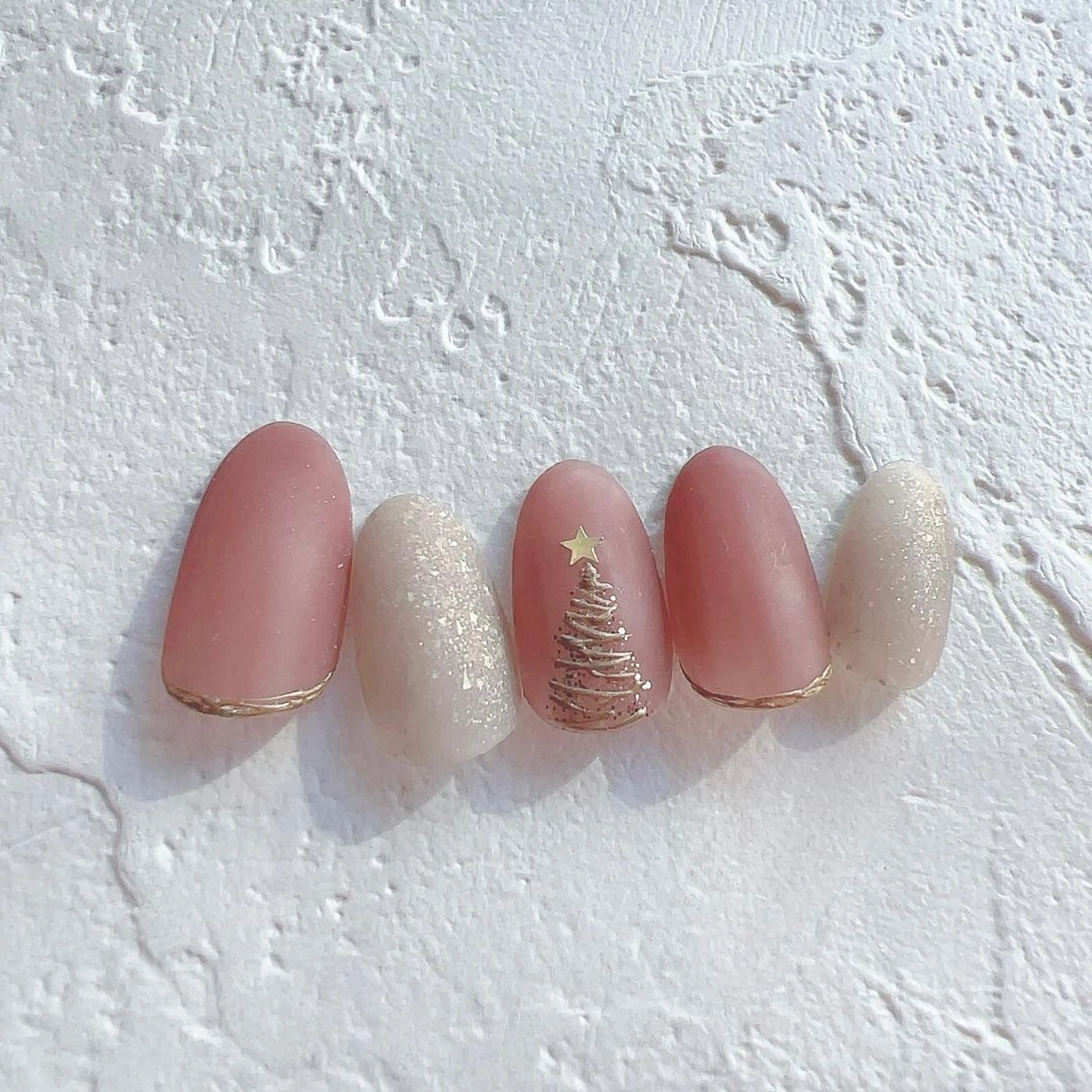 ネイル Momoka 𓅿𖤣𖥧のネイルデザイン