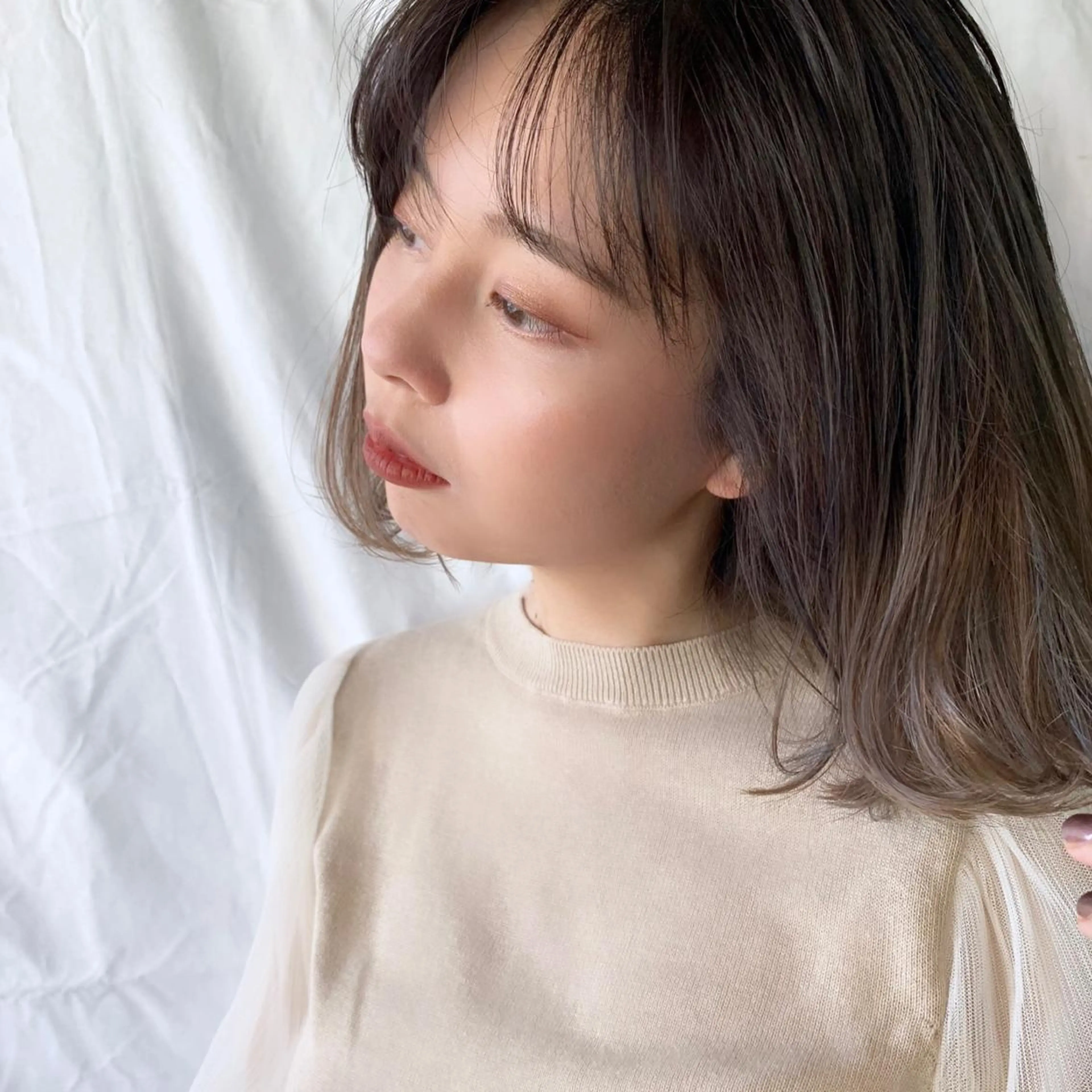ショート カラー バレイヤージュ ブリーチ ケアブリーチ レイヤーカット 薬院:今泉/上川美幸 ボブ/顔周りレイヤーのヘアスタイル