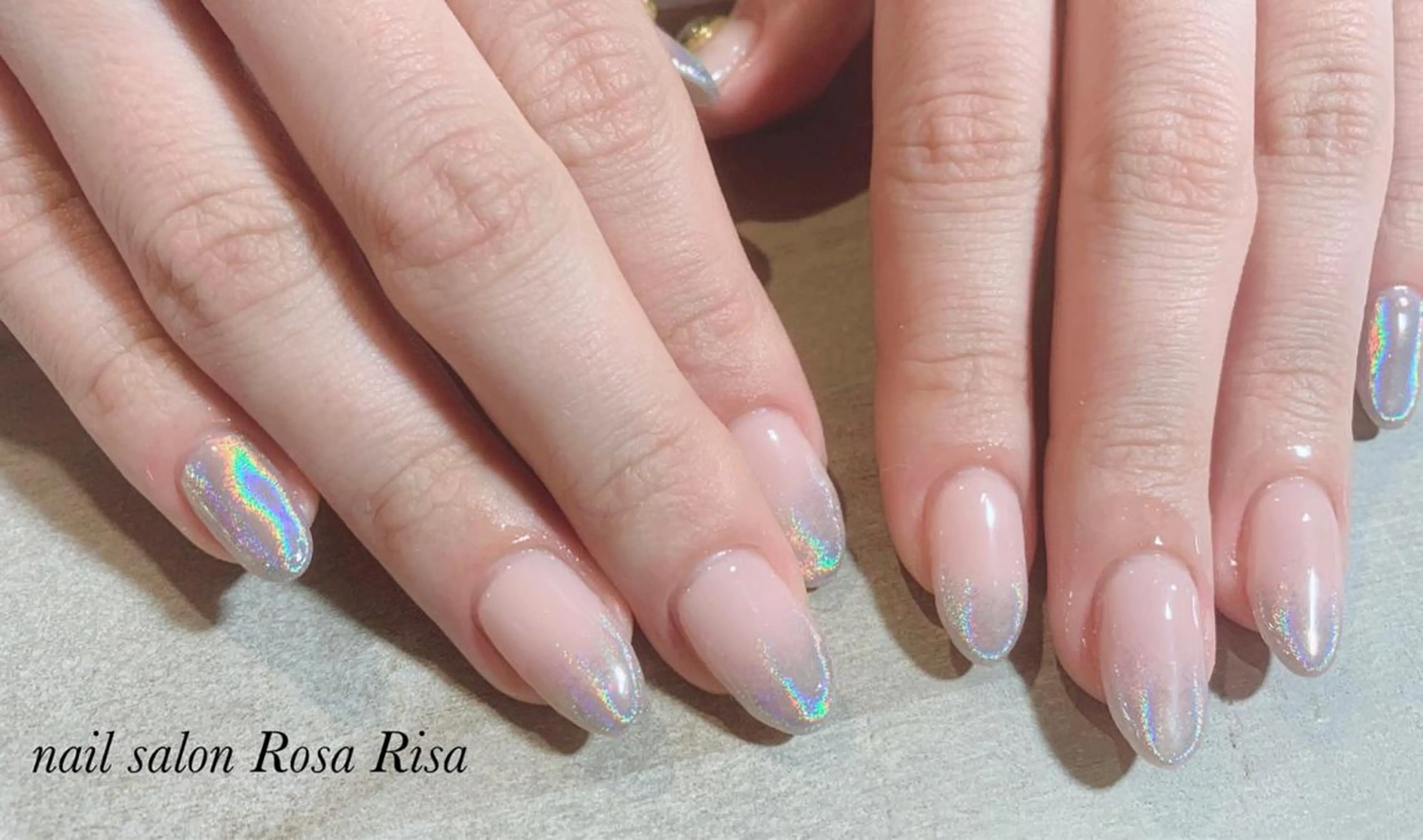 ミディアム ネイル ミラーネイル ピンク ネイルスタジオ シェイクユアハンズのネイルデザイン