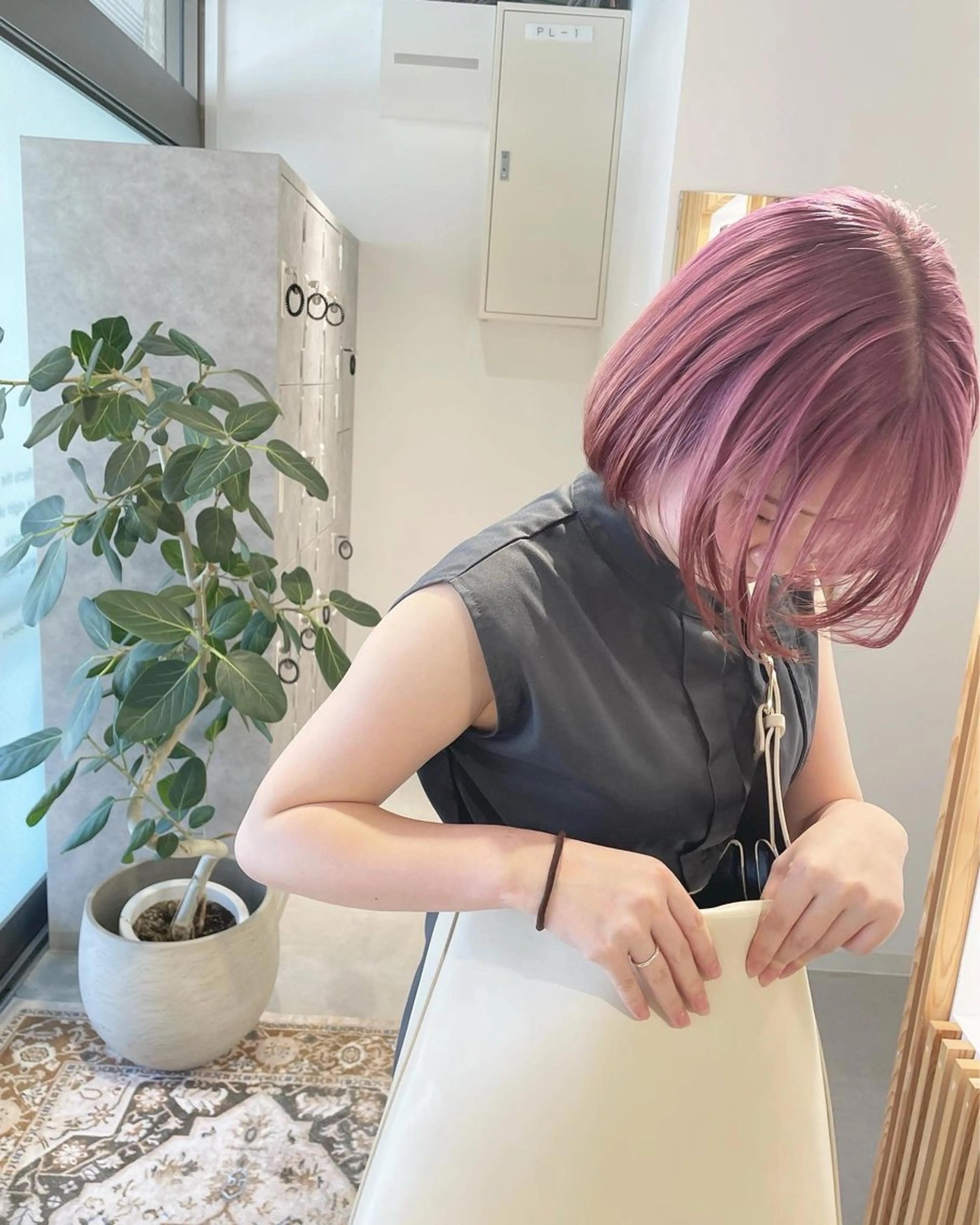 ミディアム カラー 月100人以上 髪質改善施術｜谷口のヘアスタイル