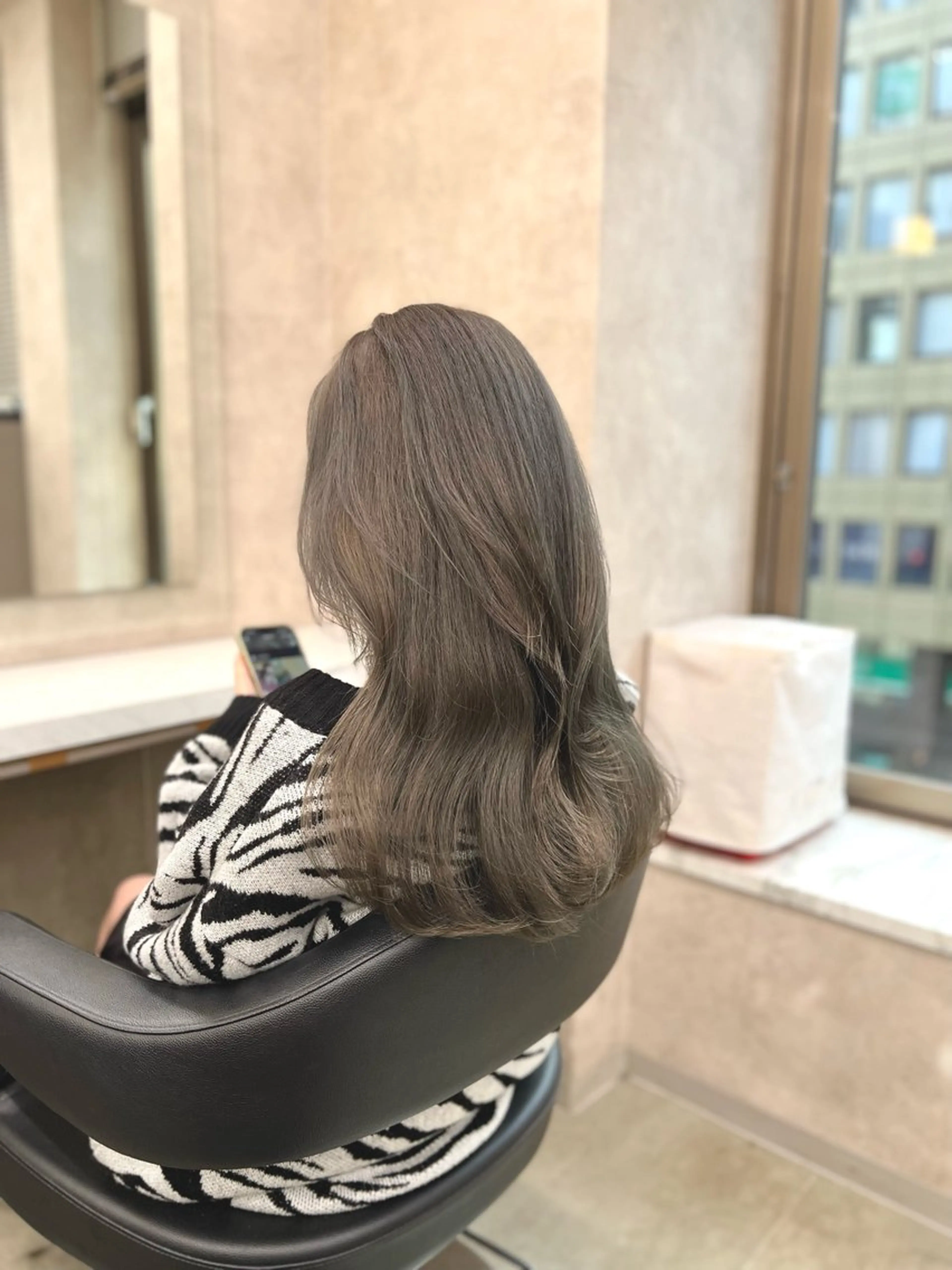ロング カラー ヘアアレンジ 透明感×韓流ハイ トーン🫧RYUTAのヘアスタイル