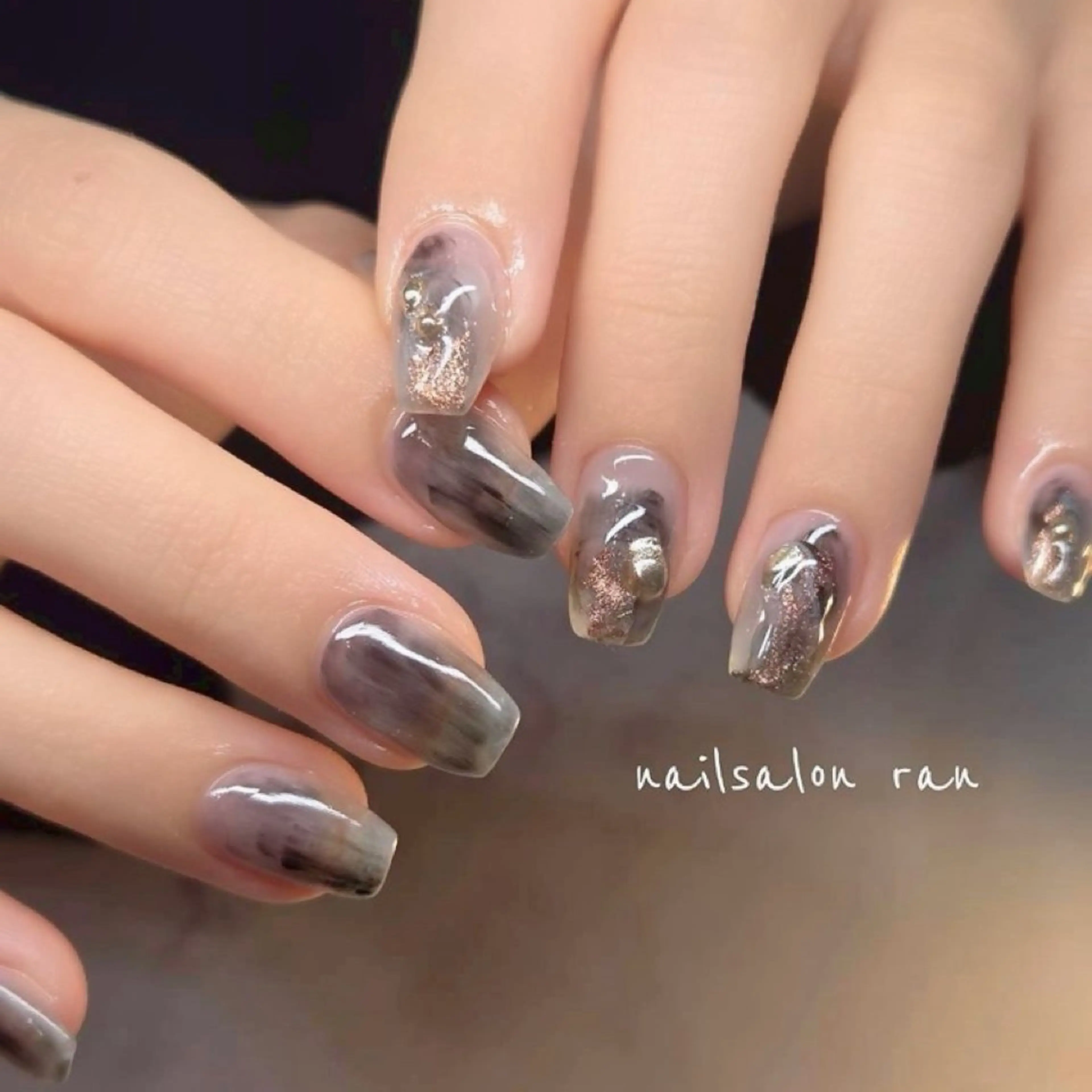 ネイル ミラーネイル ニュアンスネイル ハンドネイル ハンドケア nailsalon ranのネイルデザイン