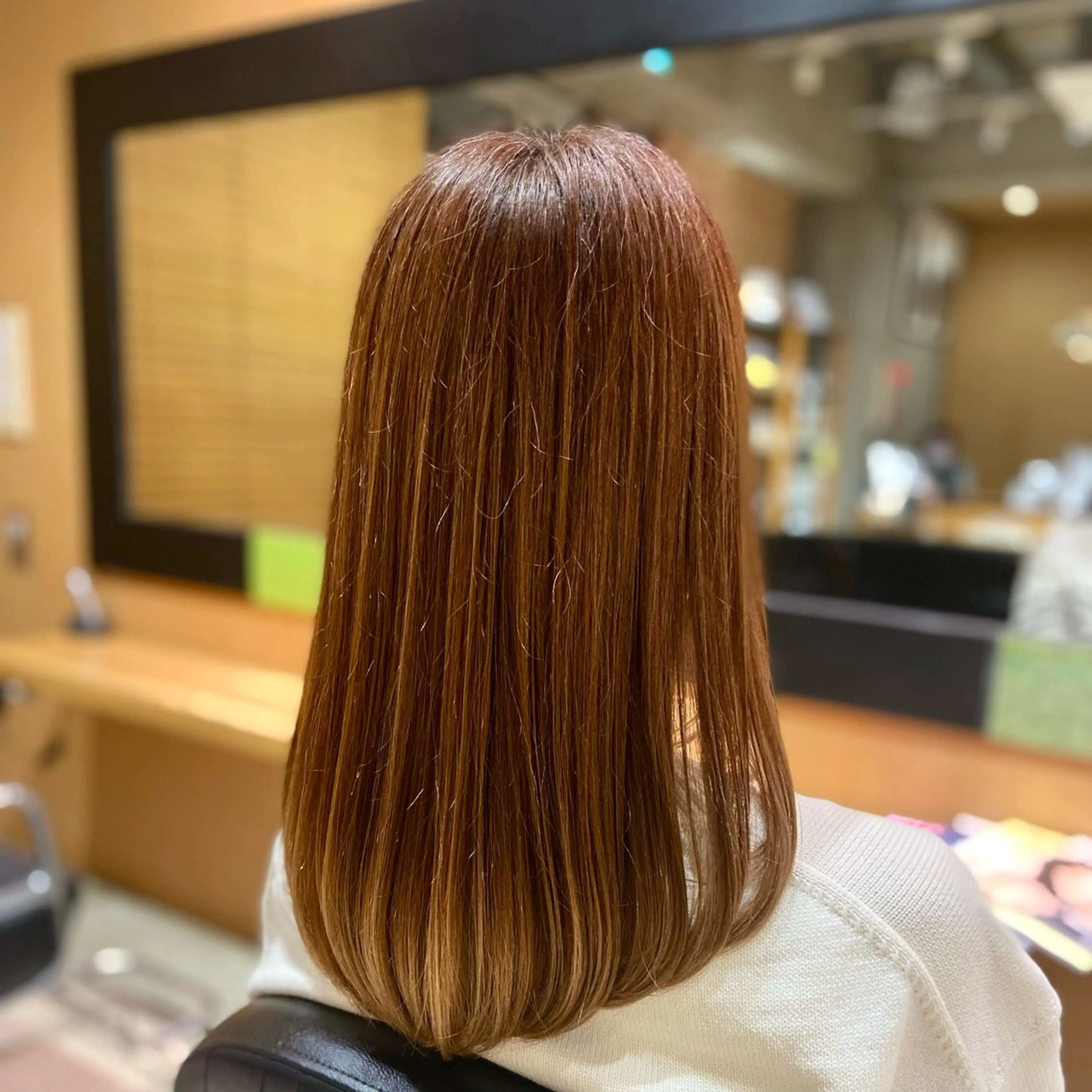 ロング IWASHITA TAKESHIのヘアスタイル