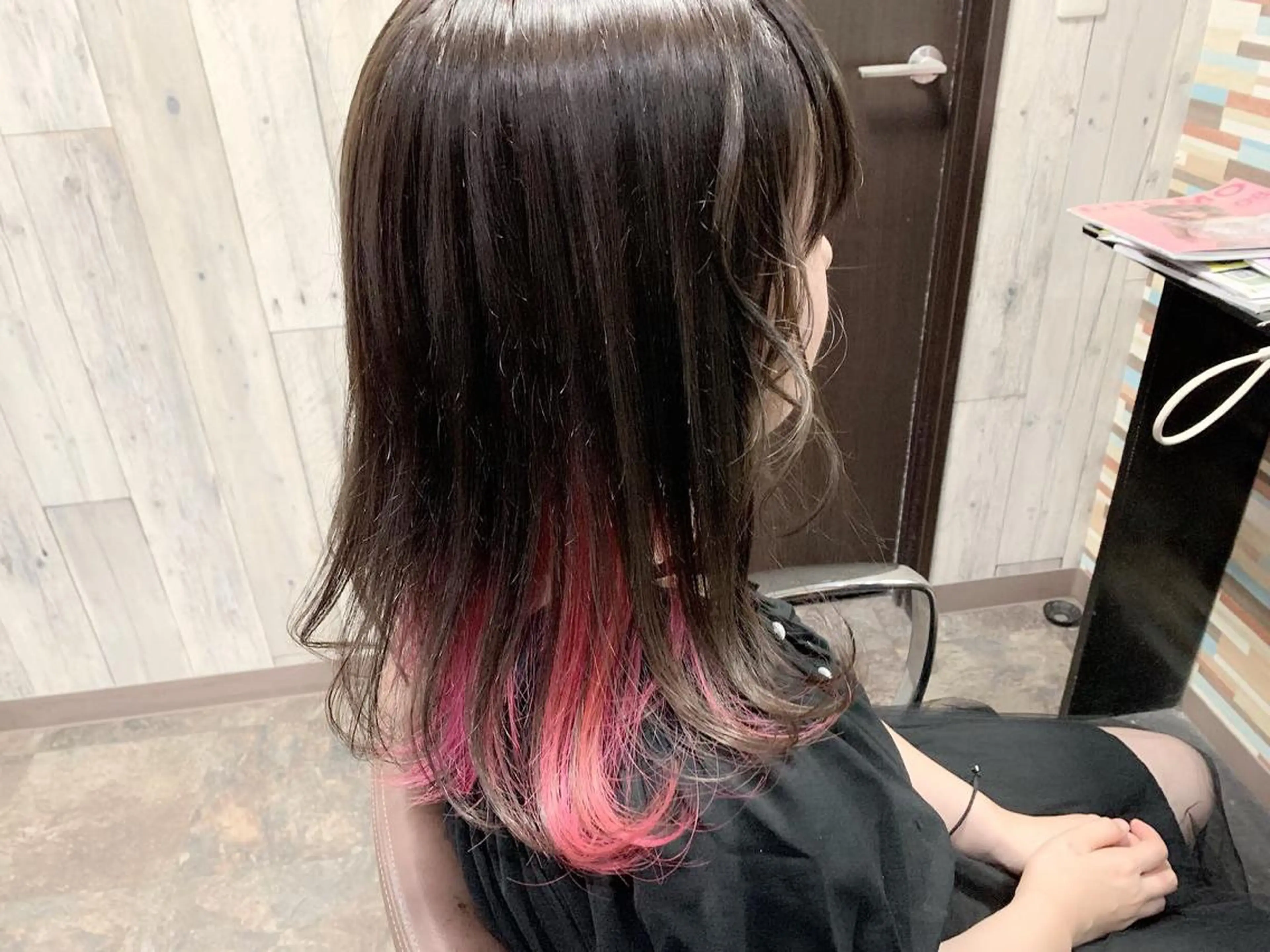 カラー 松永 麻希のヘアスタイル