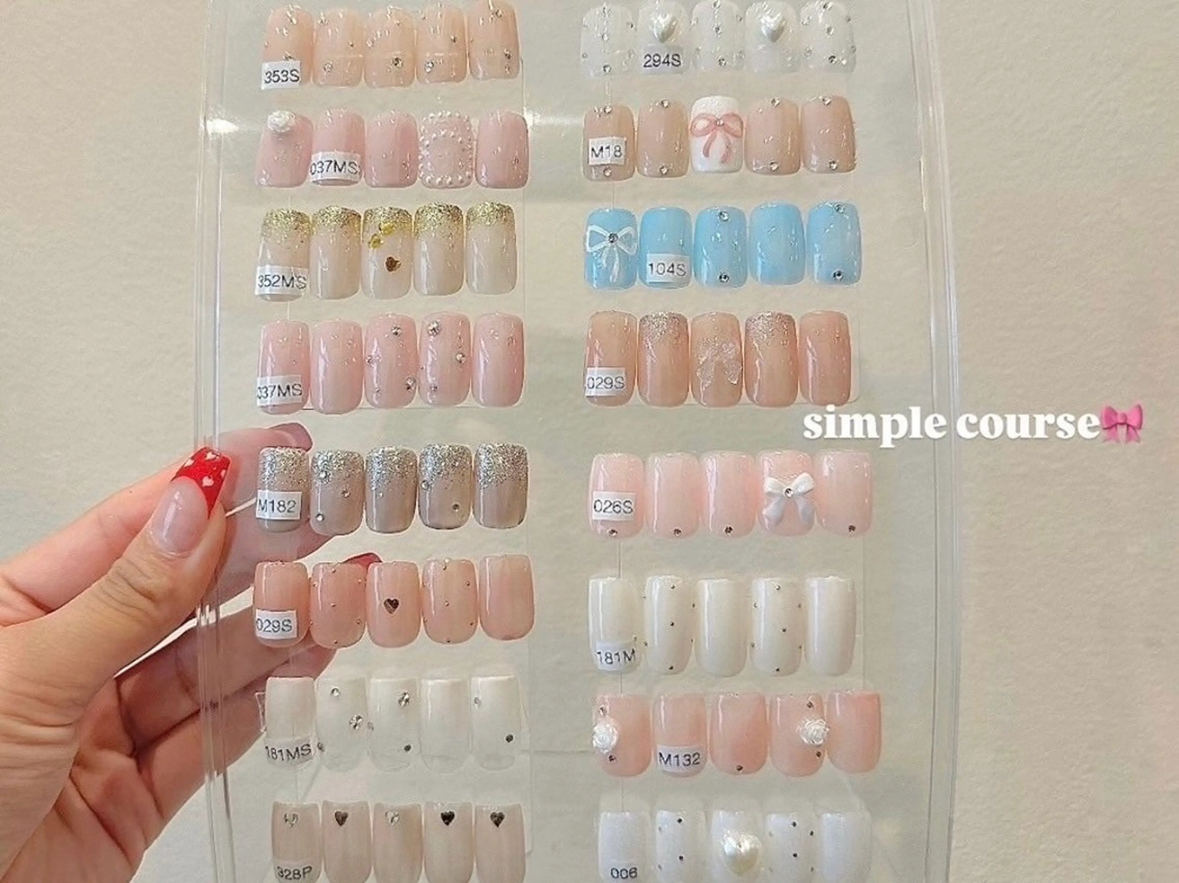 ネイル ハンドネイル EmaNail🎀 Haaruのネイルデザイン