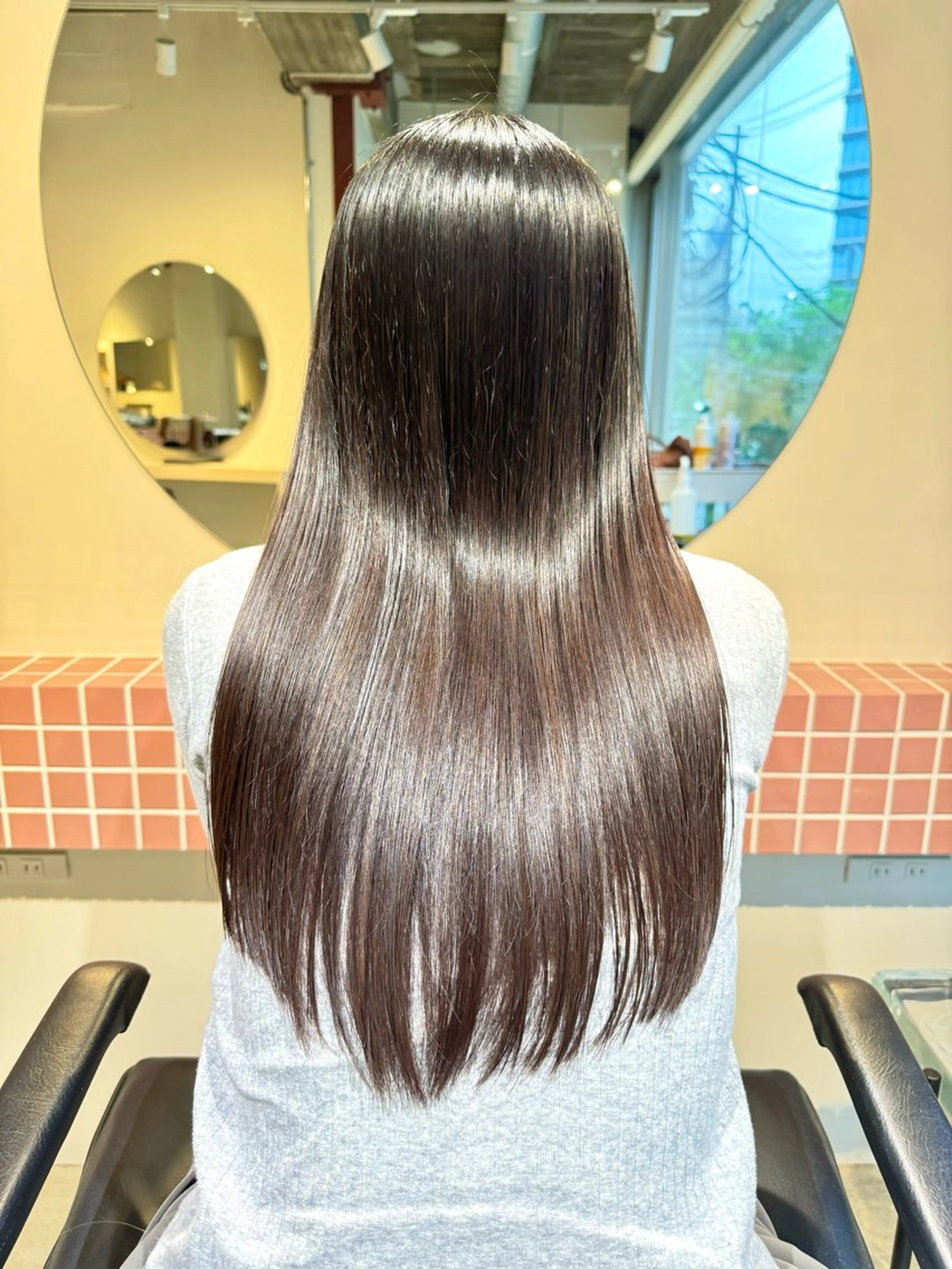 ロング アッシュ ボブ ハイライト 髪質改善 レイヤーカット 髪質改善マスター 長尾勇弥/梅田中津のヘアスタイル