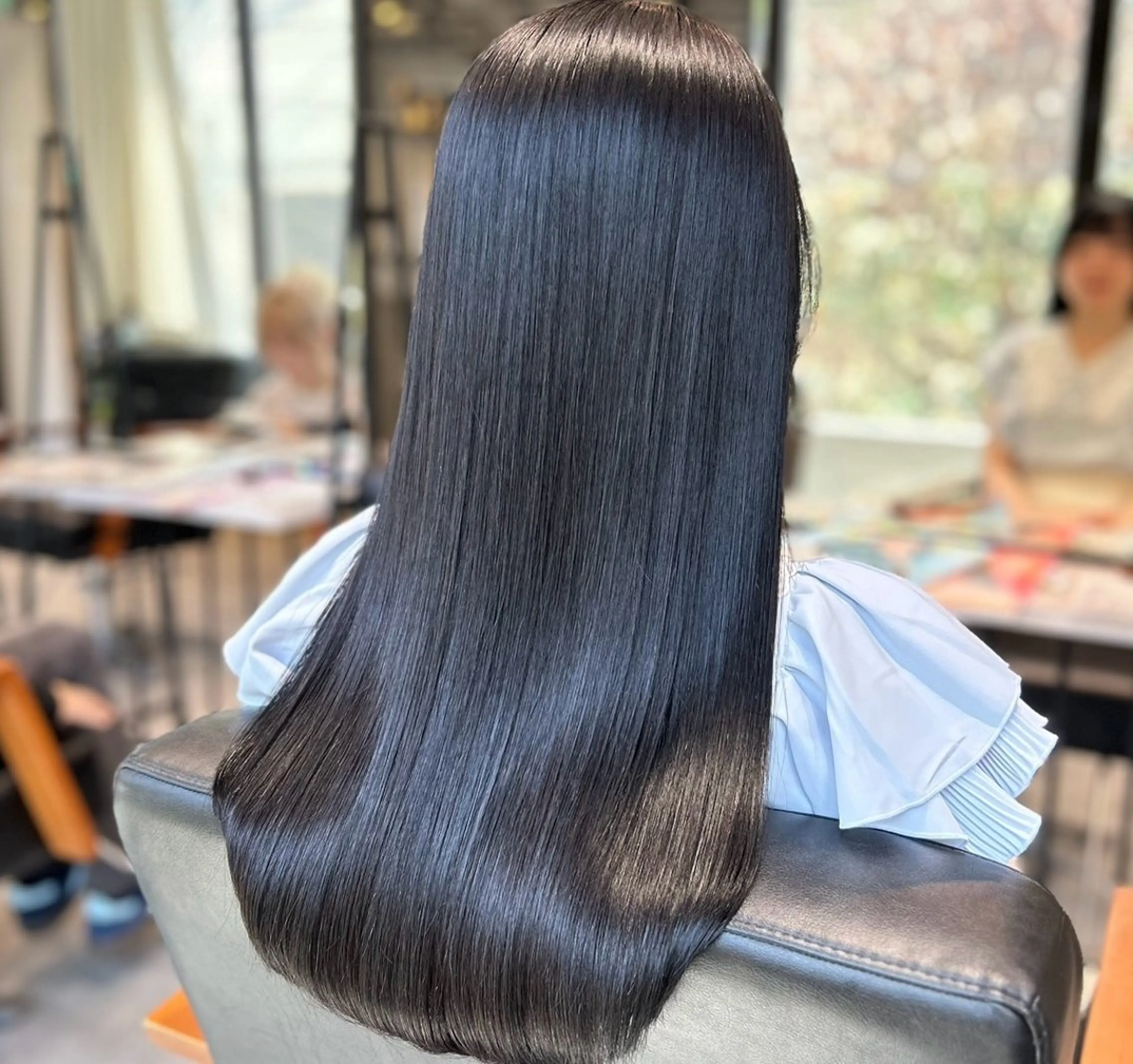 ロング カラー しゅり🍎/アレンジ 🎀/髪質改善✨️のヘアスタイル