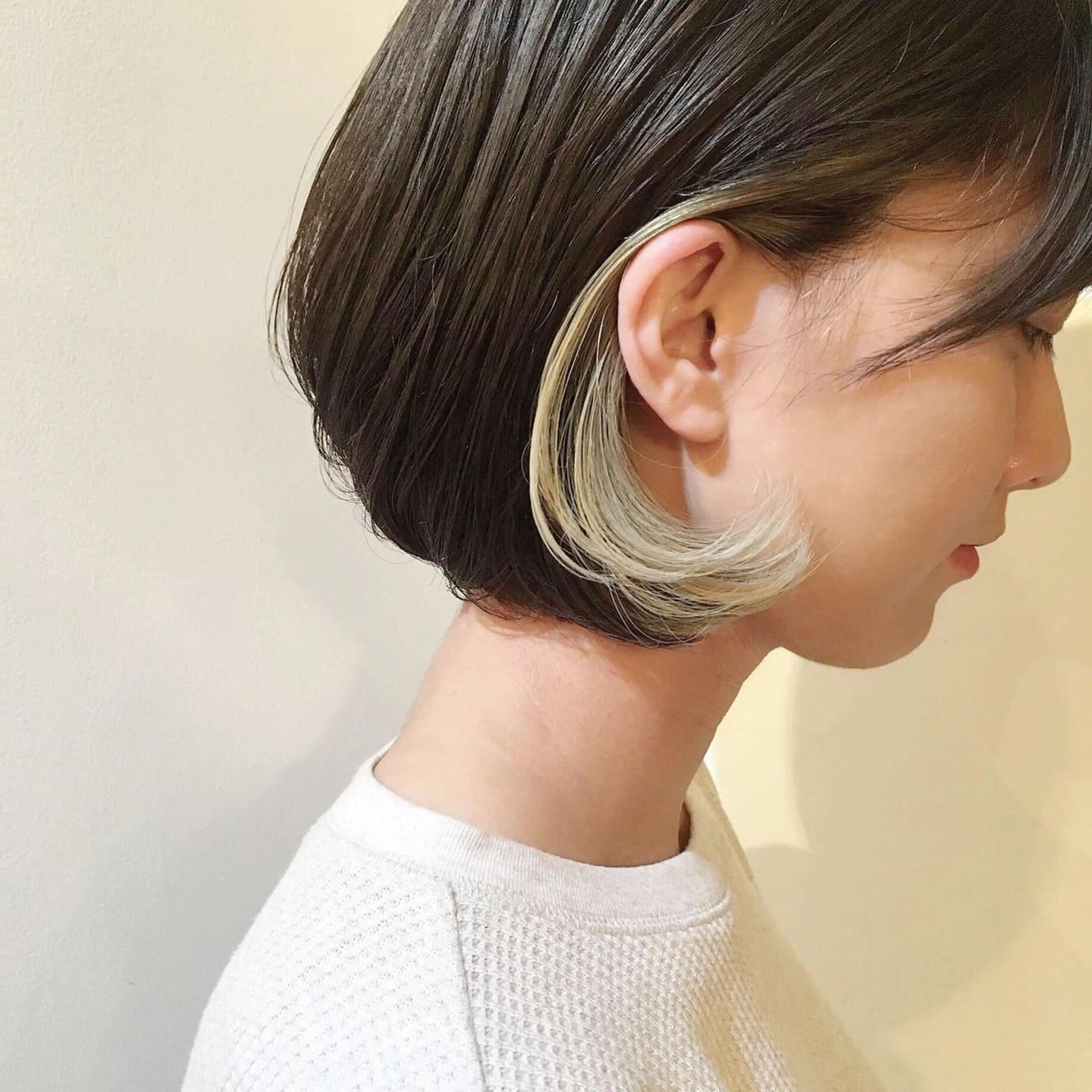 ショート 🐬脱白髪染めカラー 清水大世🐬のヘアスタイル