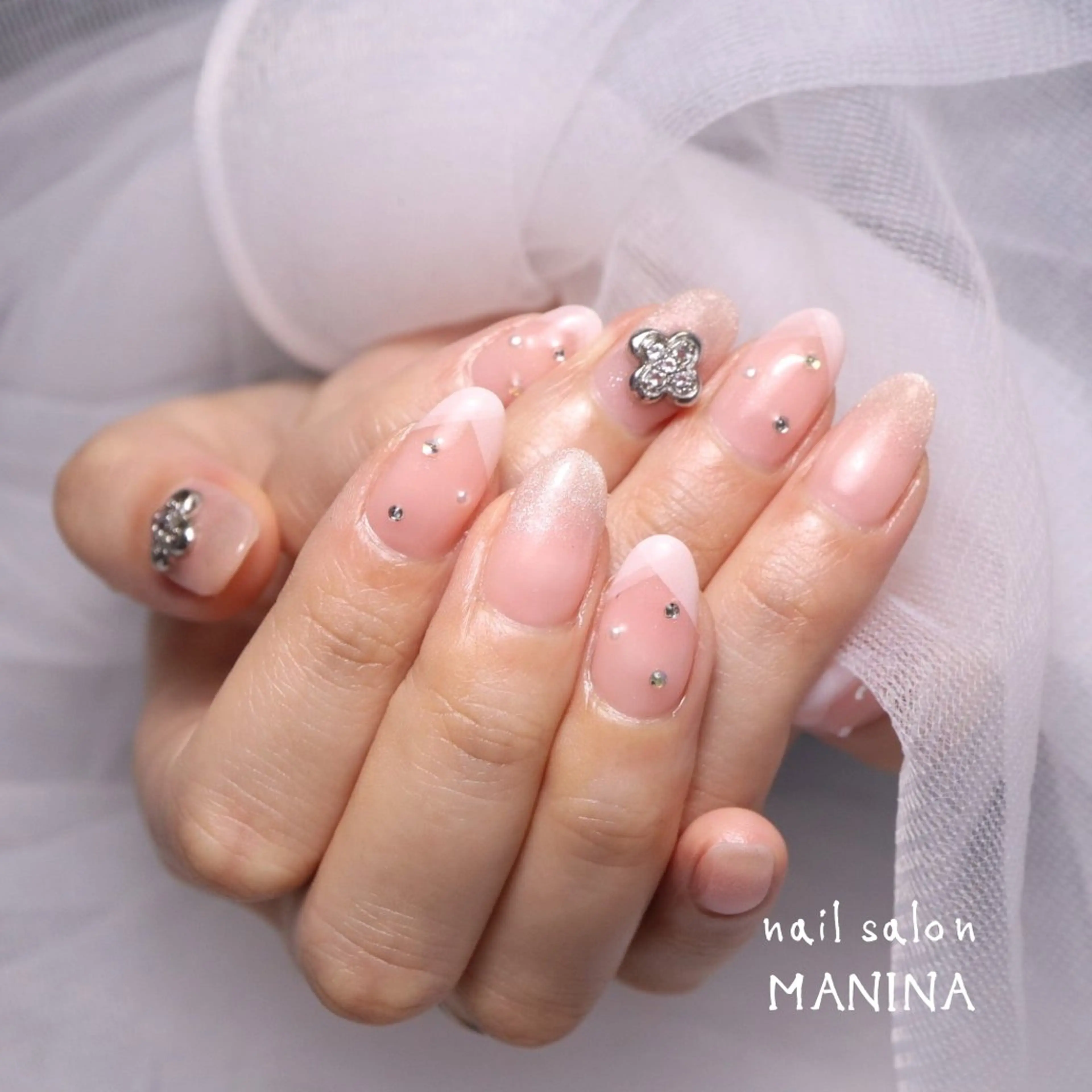 ネイル nailsalon Manina齋藤愛美のネイルデザイン
