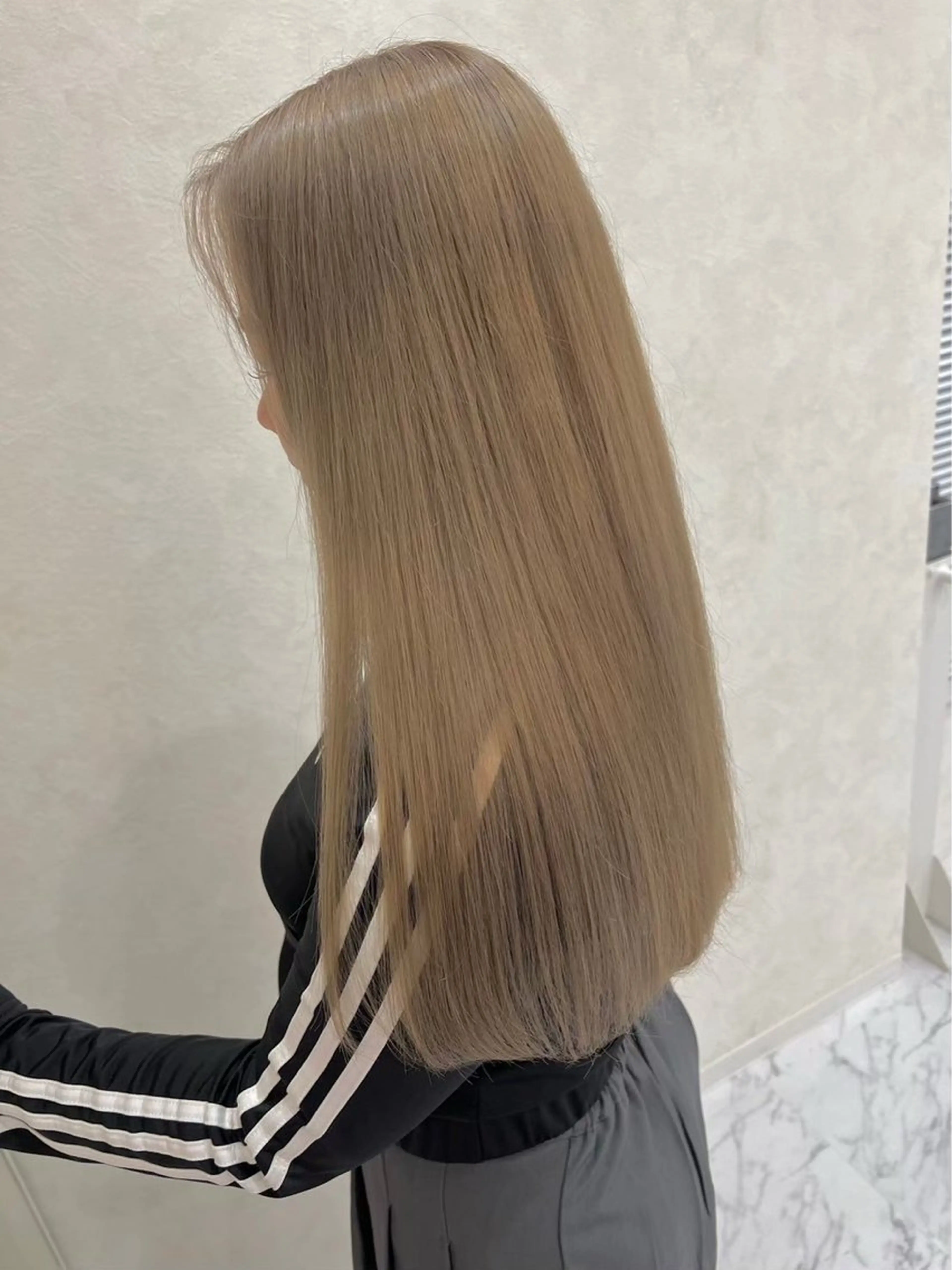 ロング カラー ヘアアレンジ 渋谷のブリーチカラー シェフ🧑‍🍳蓮のヘアスタイル