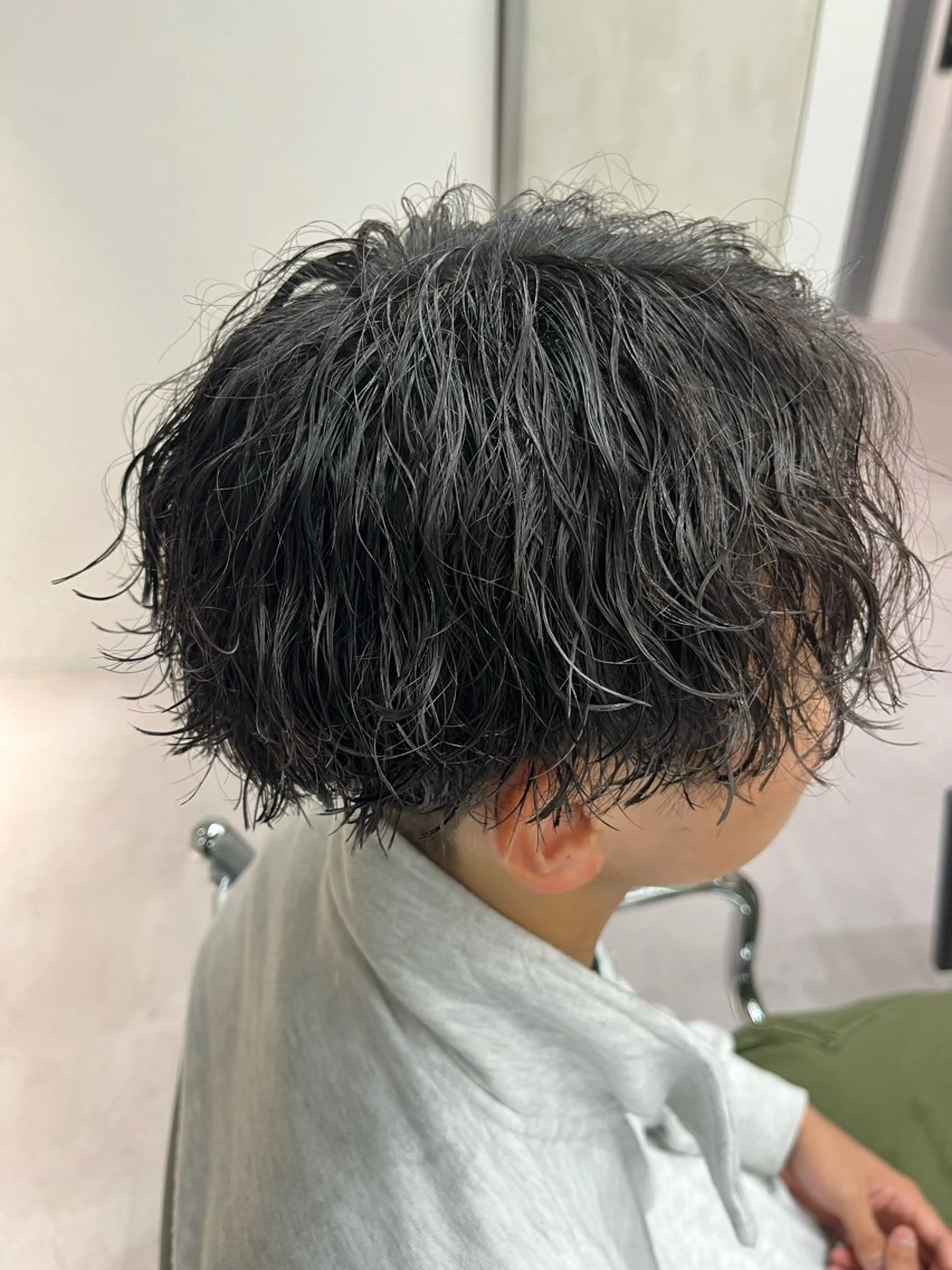ショート パーマ メンズ ⚡メンズパーマフ ェードカットTomyのヘアスタイル