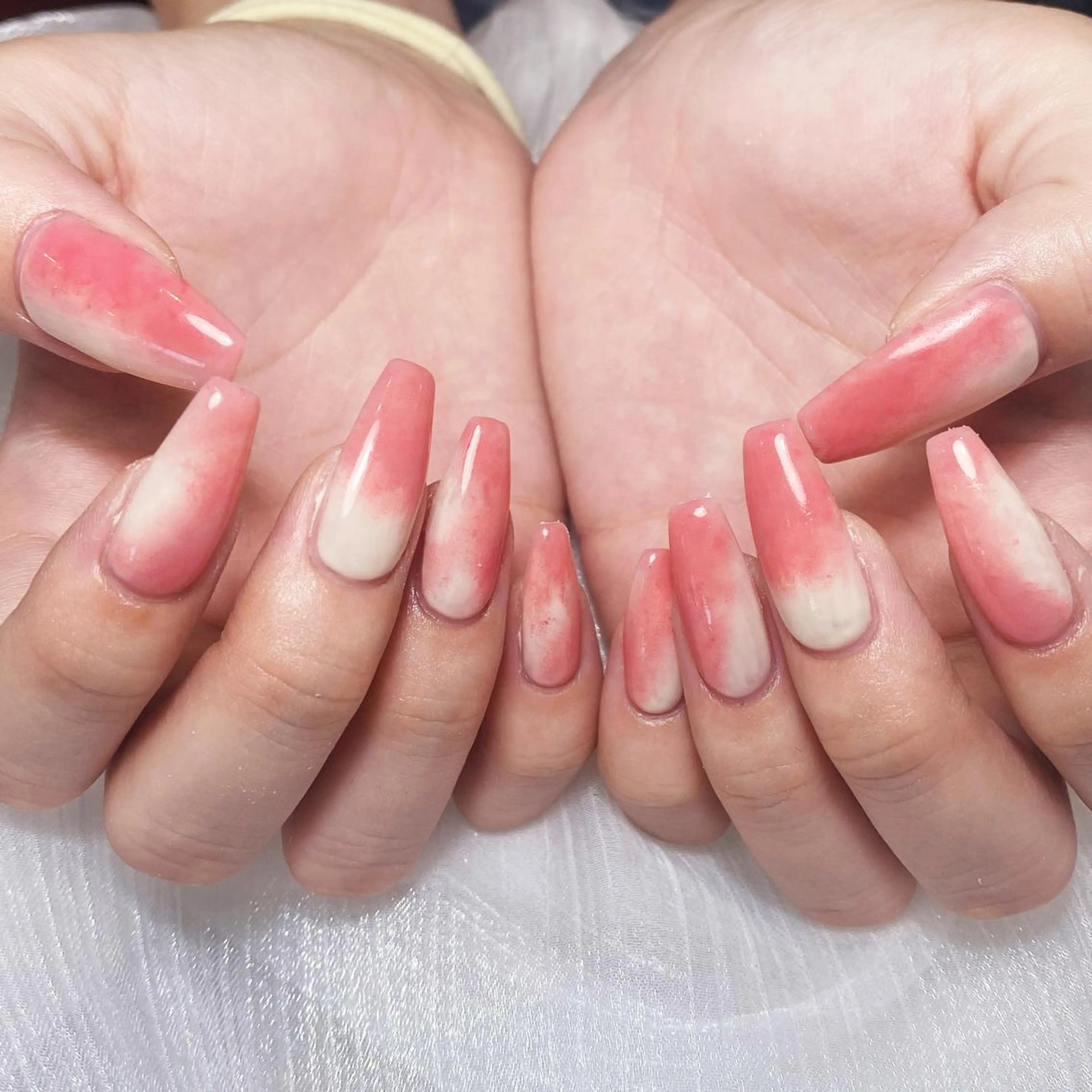 ネイル アートネイル オーロラネイル ガーリー キラキラネイル マグネットネイル ハンドネイル Plenty 🚢のネイルデザイン