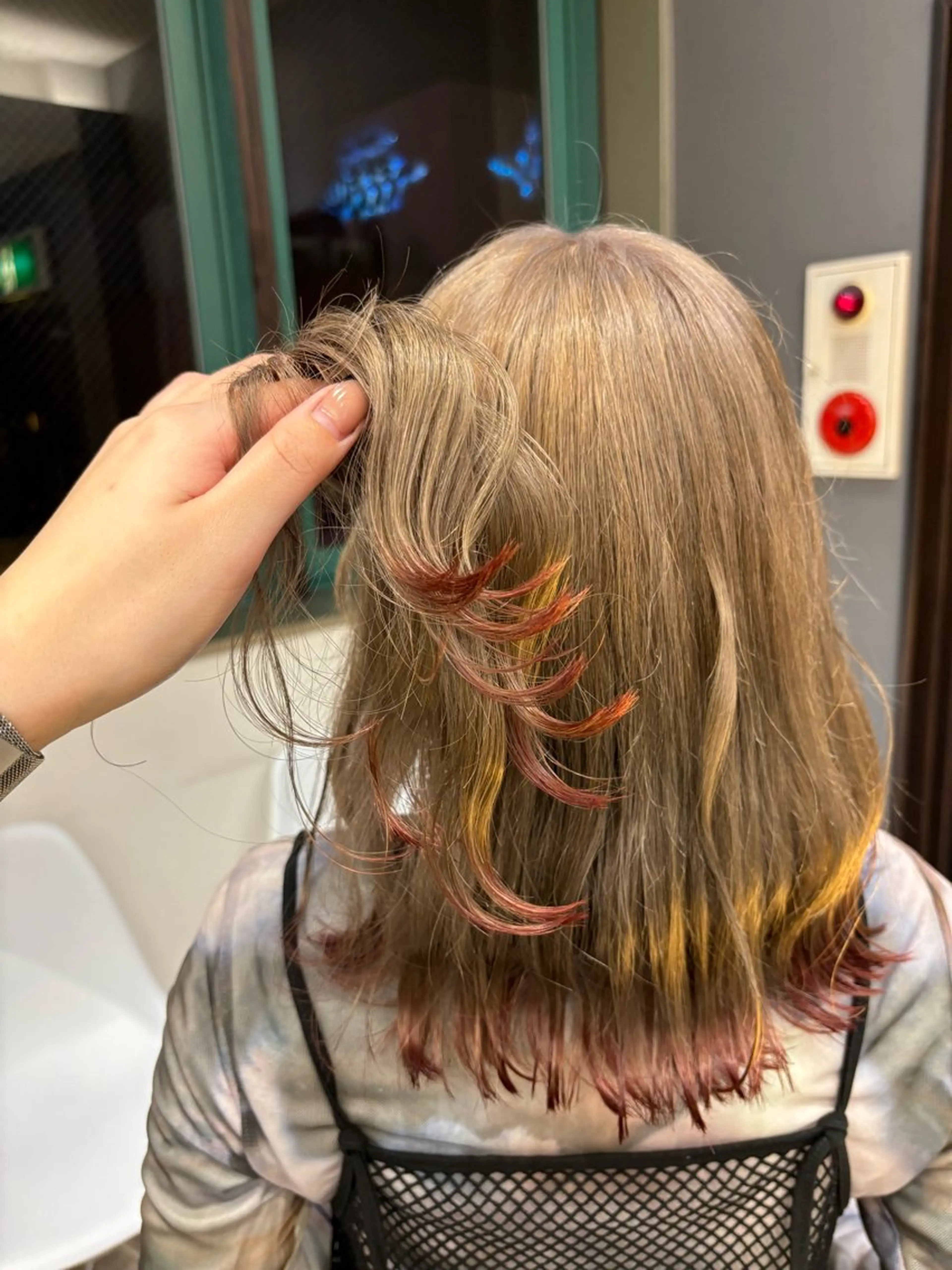 セミロング ヘアカラー トリートメント ブリーチなしWカラー ヘアセット菜希のヘアスタイル