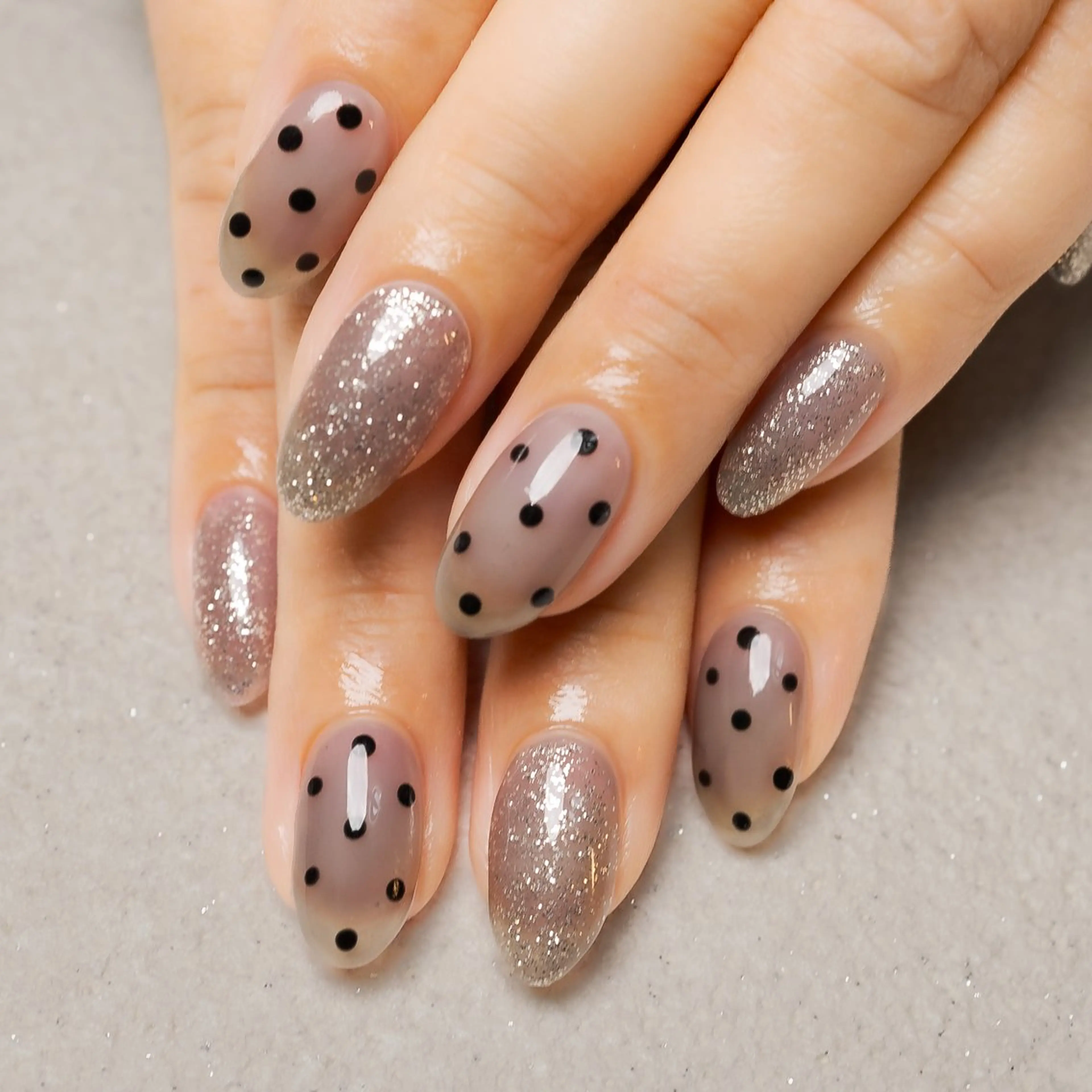 ネイル Nail Studio NEW MOON所属・NEWMOON maki_恵比寿のネイルデザイン