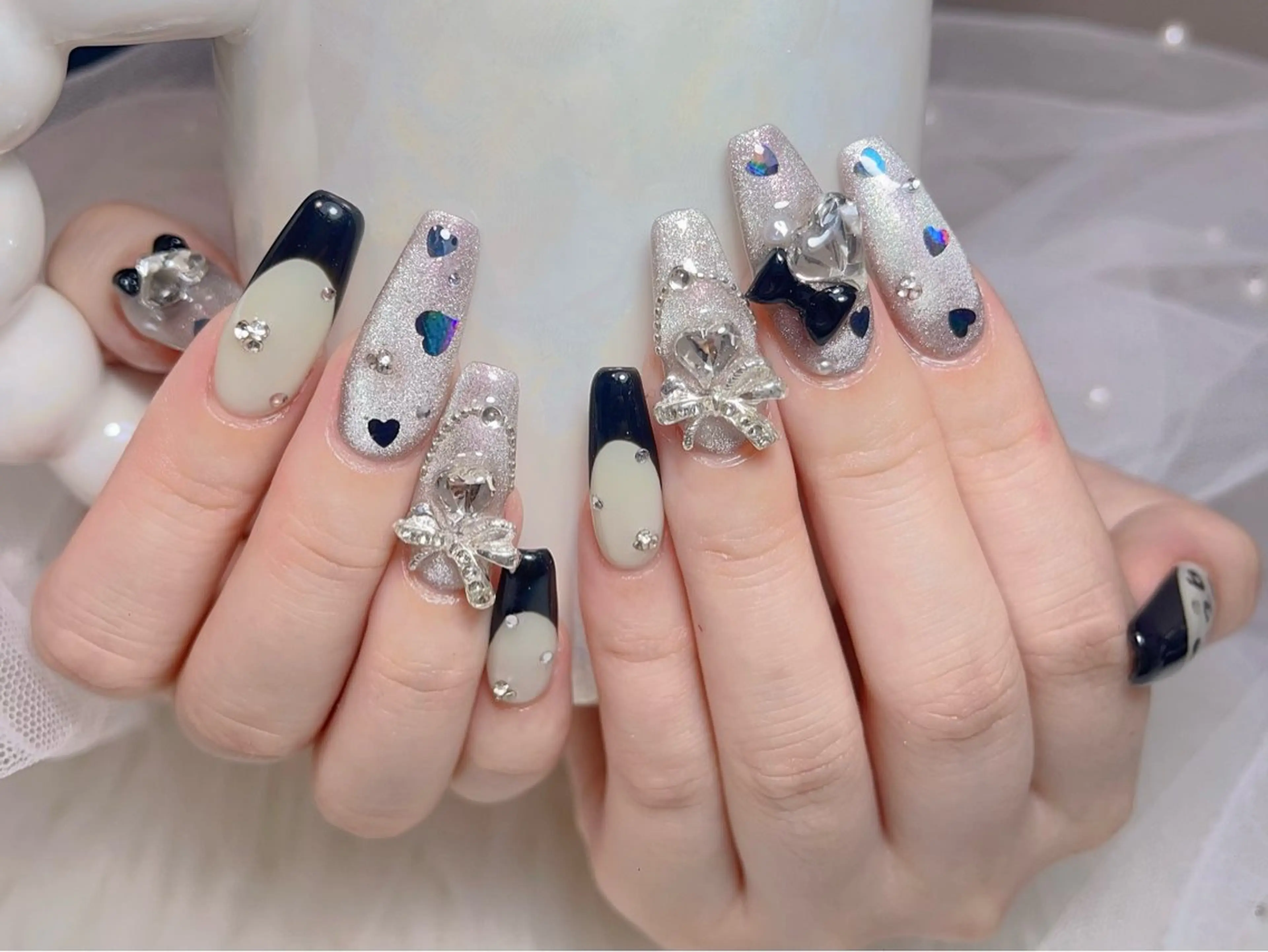 ネイル 持ち込み 西野 カナのネイルデザイン