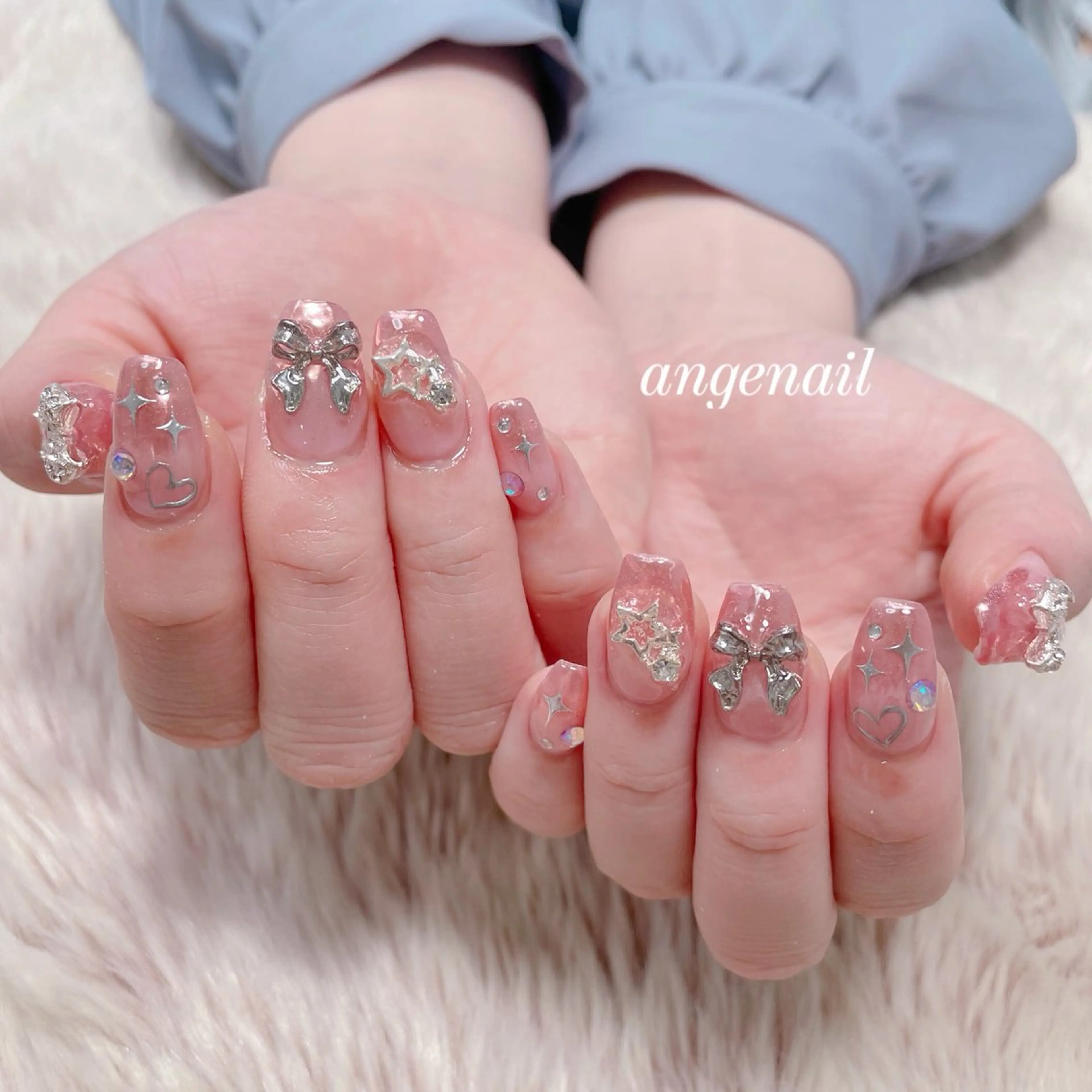 ネイル ハンドネイル オーナーネイリスト MAKIのネイルデザイン