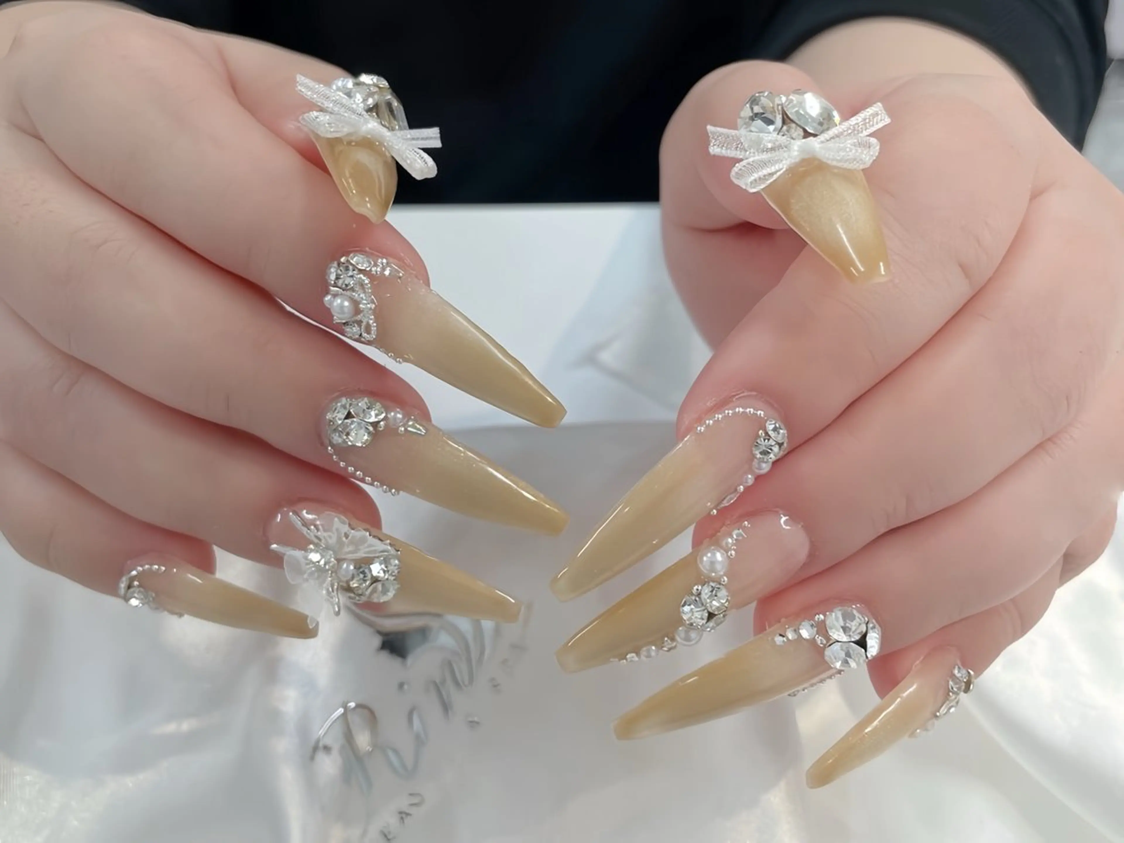 ネイル アートネイル 成人式 ロングネイル ニュアンスネイル スカルプネイル ハンドネイル Rin Nail 新大久保店のネイルデザイン