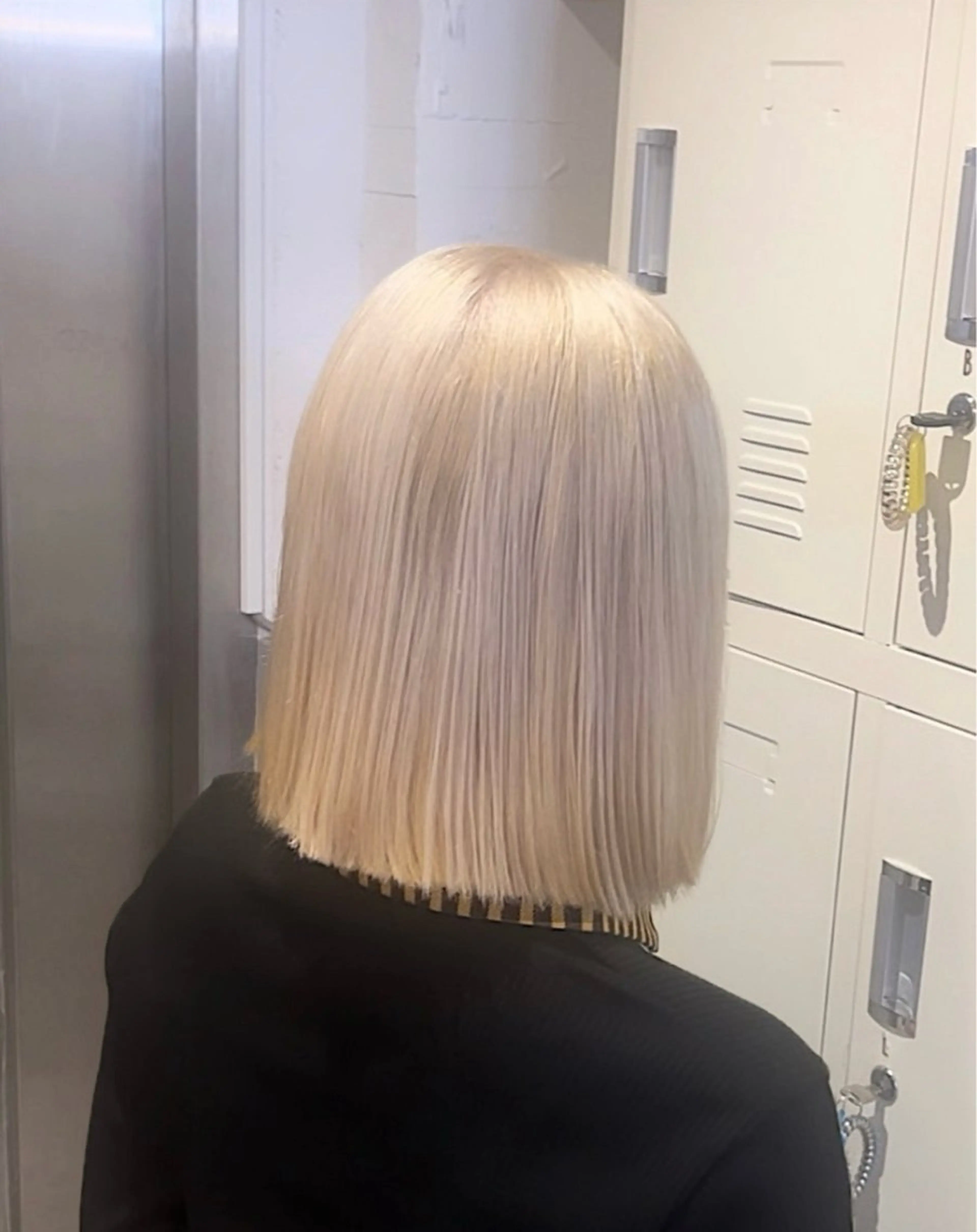 ミディアム カット ヘアカラー トリートメント ANNA 🦋‪‎🤍のヘアスタイル