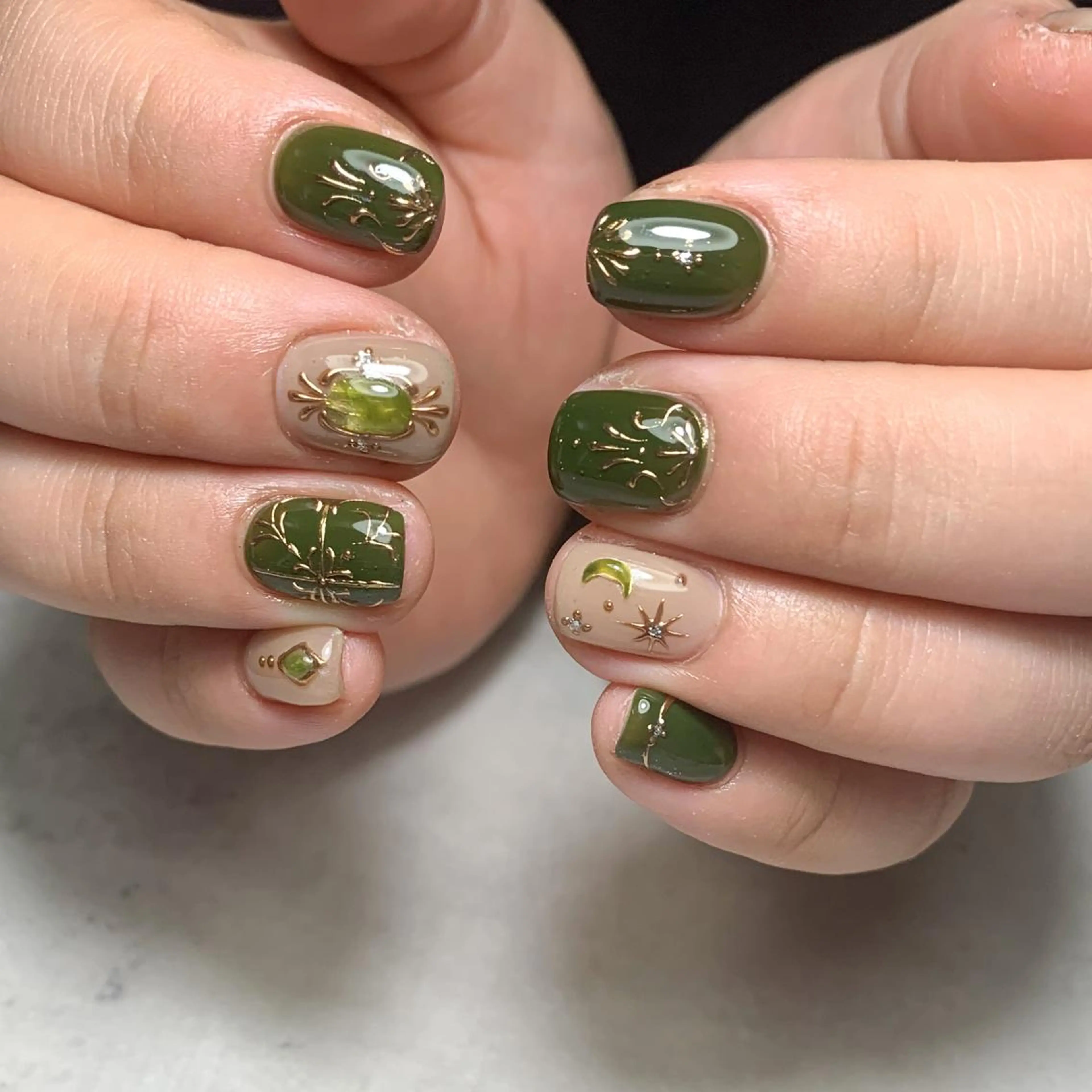 ネイル ハンドネイル FIORITURA aiのネイルデザイン