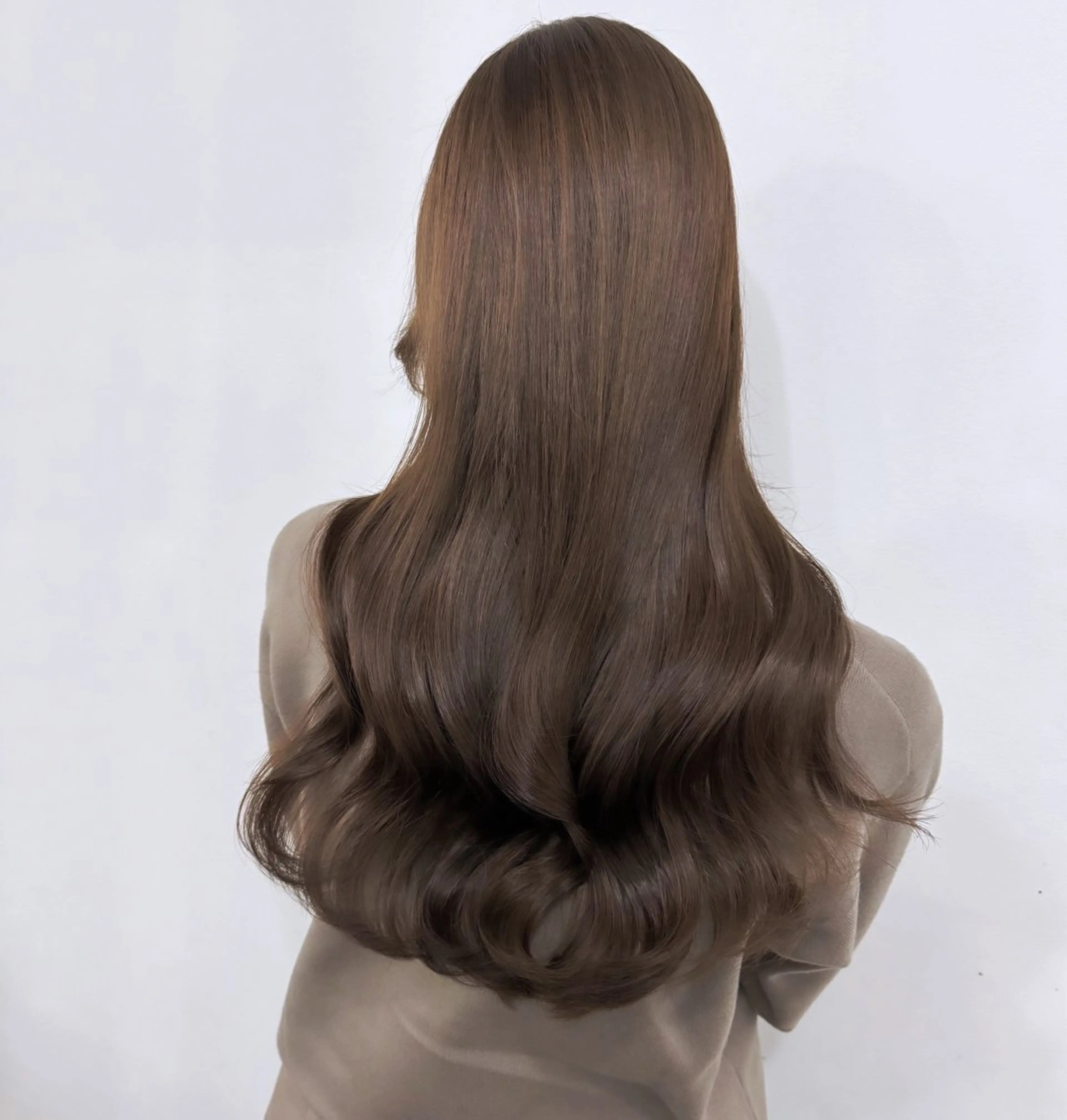 ロング ボブ くびれヘア 髪質改善 韓国風ヘア レイヤーカット 【ioe岡本】🐶 向井歩のヘアスタイル