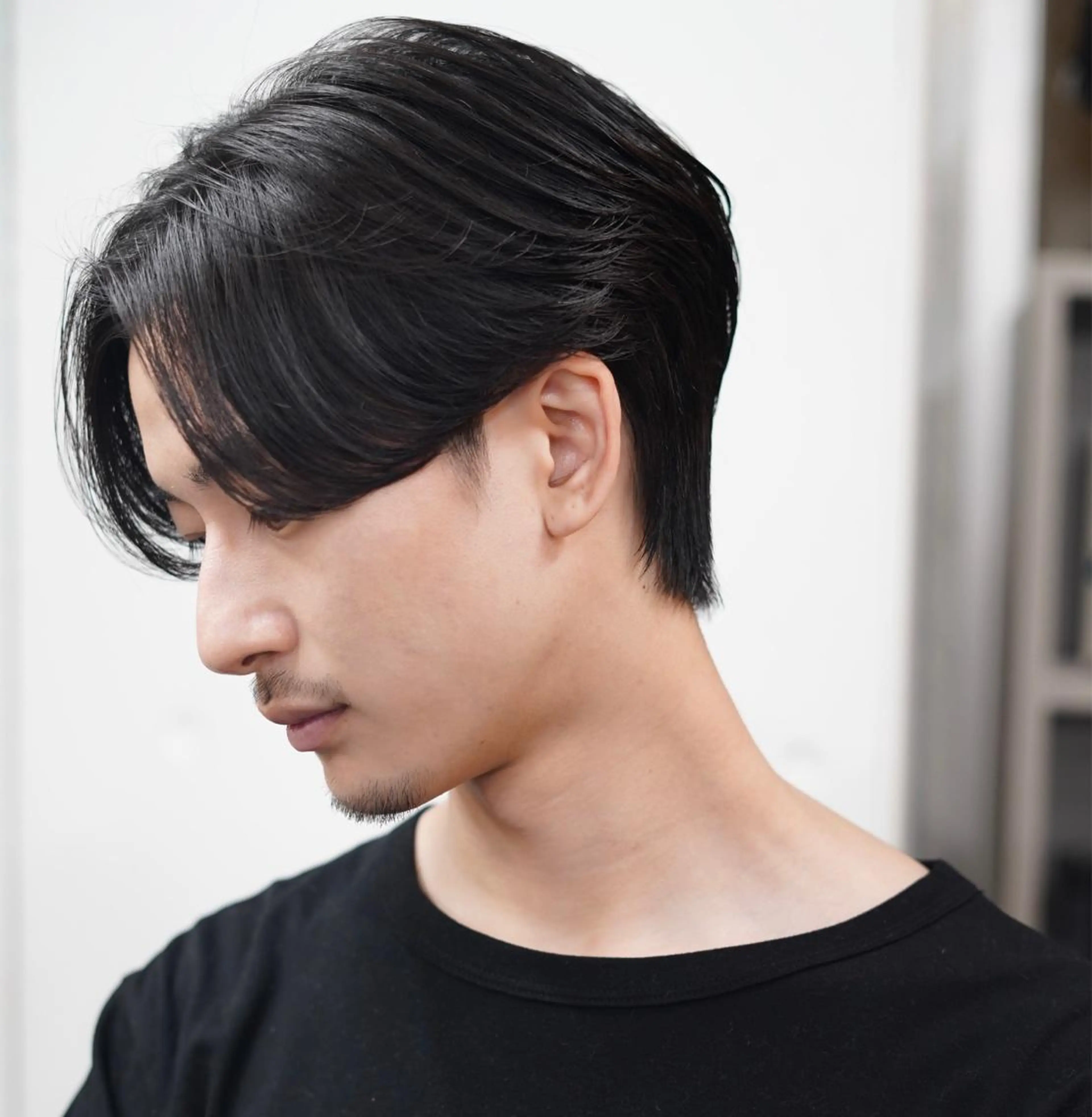 ショート パーマ ヘアアレンジ メンズ センターパート コンマヘア メンズパーマ ニュアンスパーマ センターパート／マッ シュ／パーマ　あさみのヘアスタイル