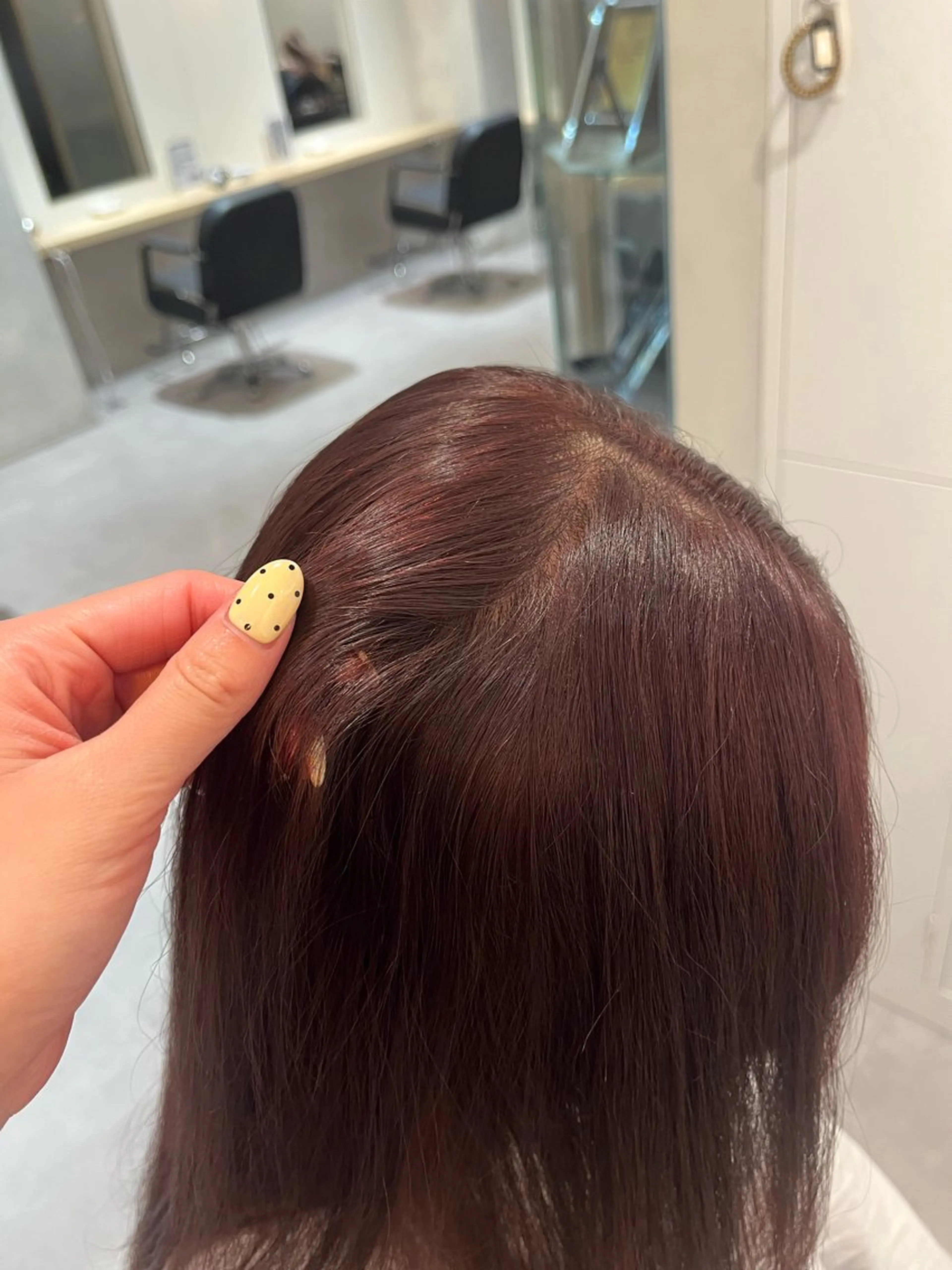 カラー ブリーチ ブラウンカラー ブリーチなしカラー ピンクカラー ヘアカラー やまもと ここのヘアスタイル