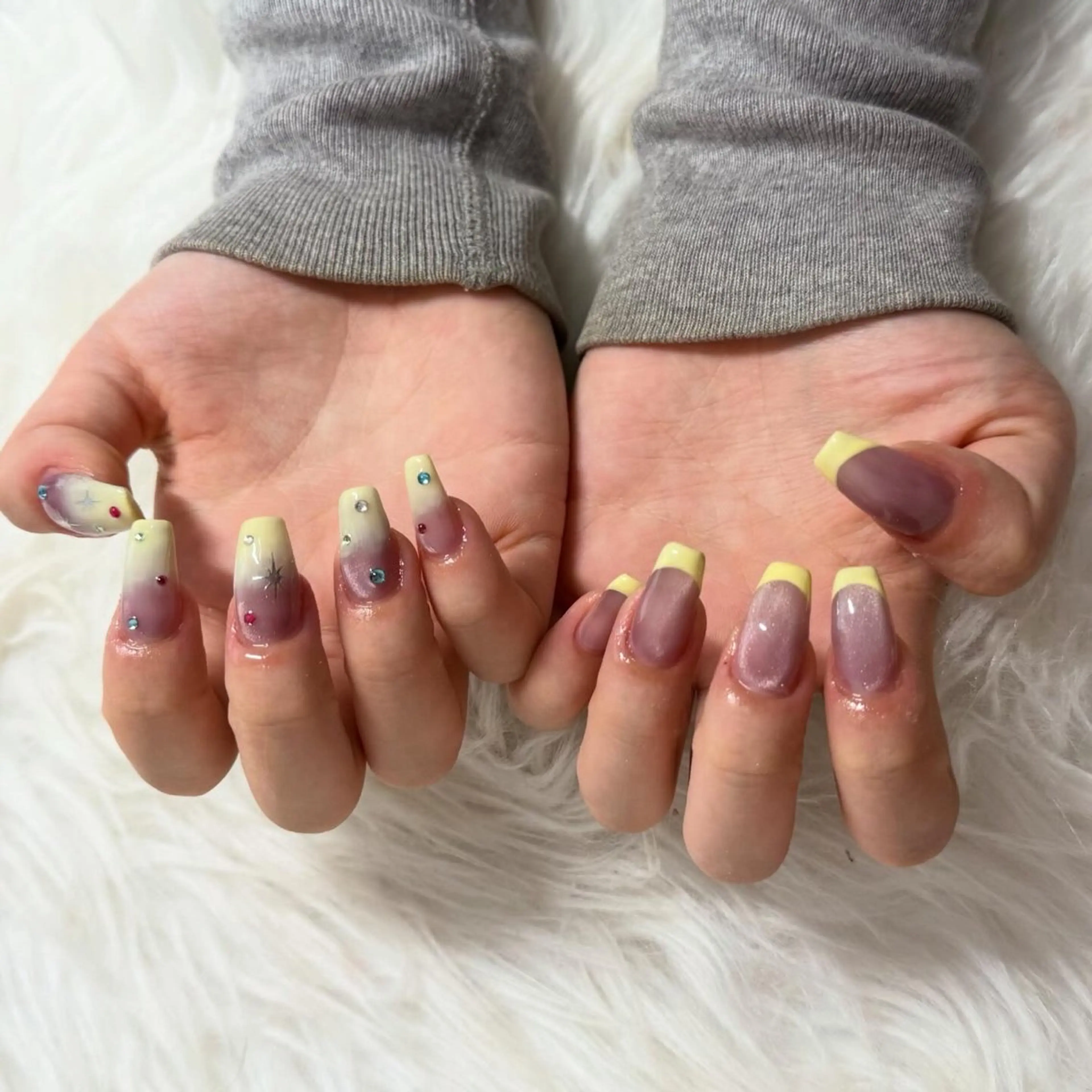 セミロング ハンドネイル mao .のネイルデザイン