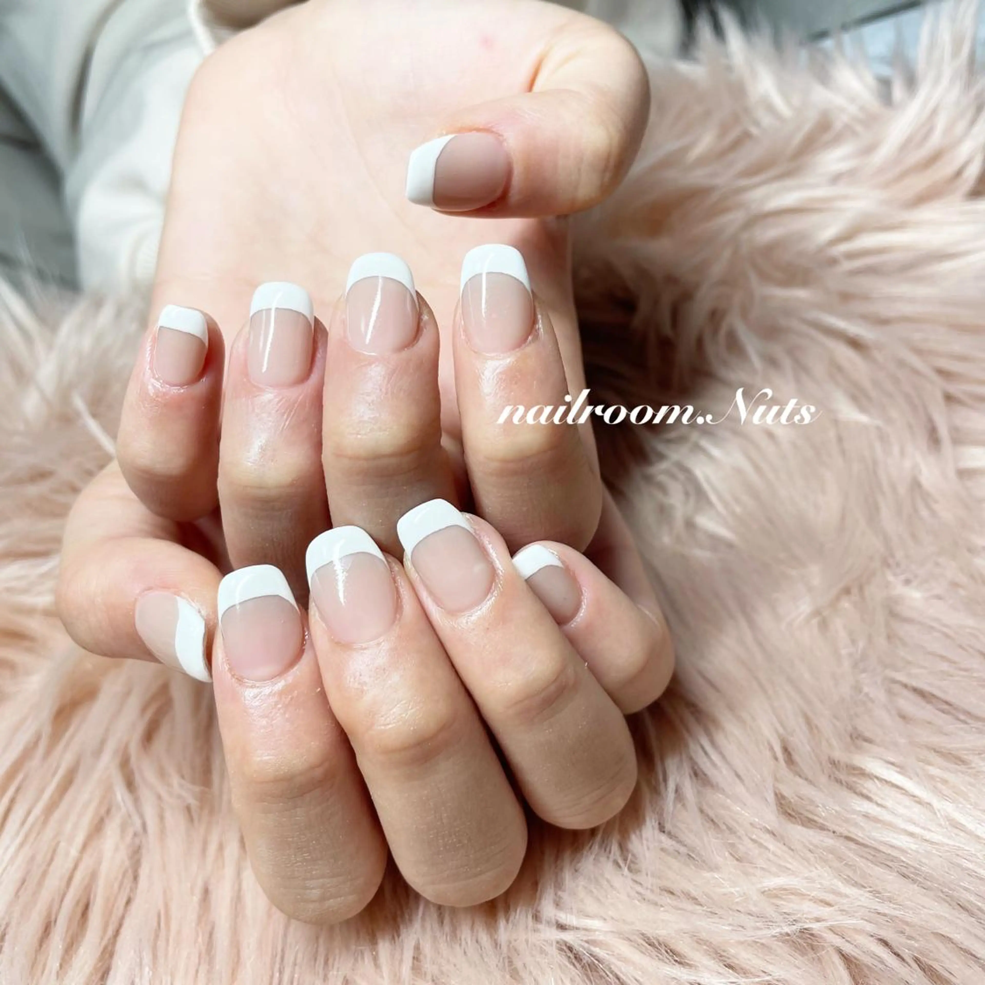 ネイル フレンチネイル ワンカラーネイル ハンドネイル nailsalon Nutsのネイルデザイン