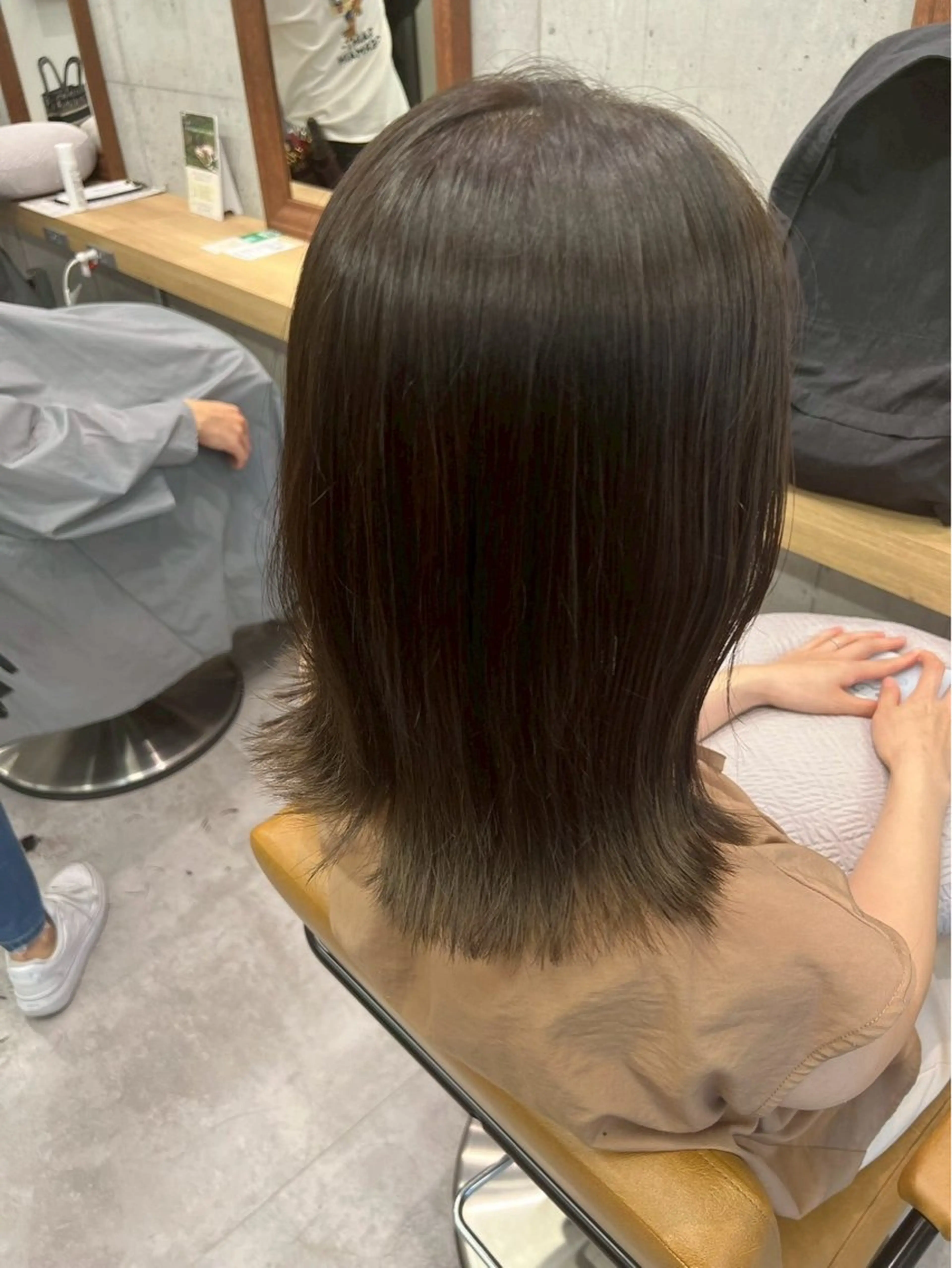 ミディアム ヘアカラー BRAVE福岡天神店所属・BRAVE天神店 ひとみのヘアスタイル