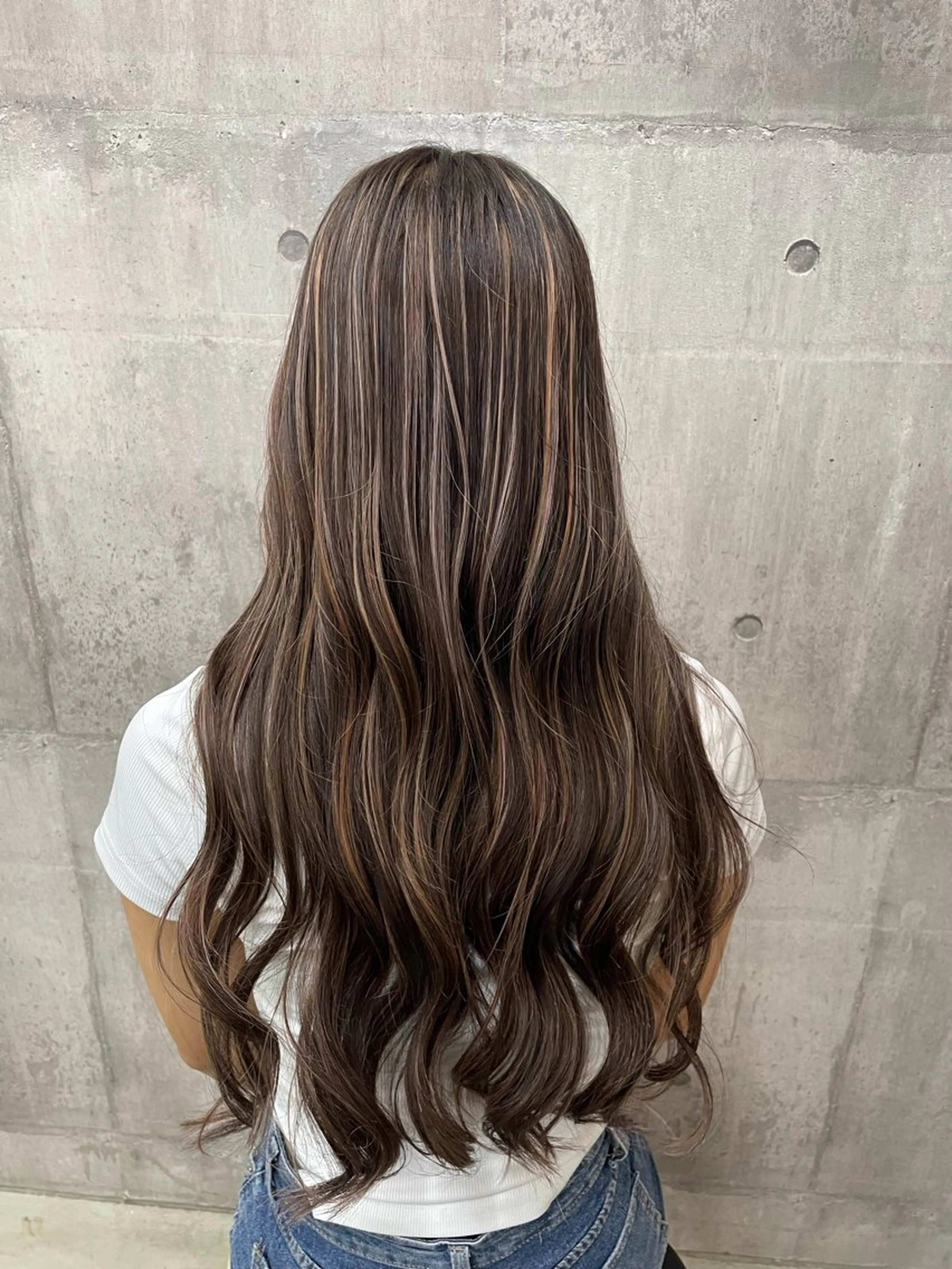 ロング カラー ベージュカラー ハイライトカラー ハイライト ヘアカラー LUXBE LUCE ひなののヘアスタイル