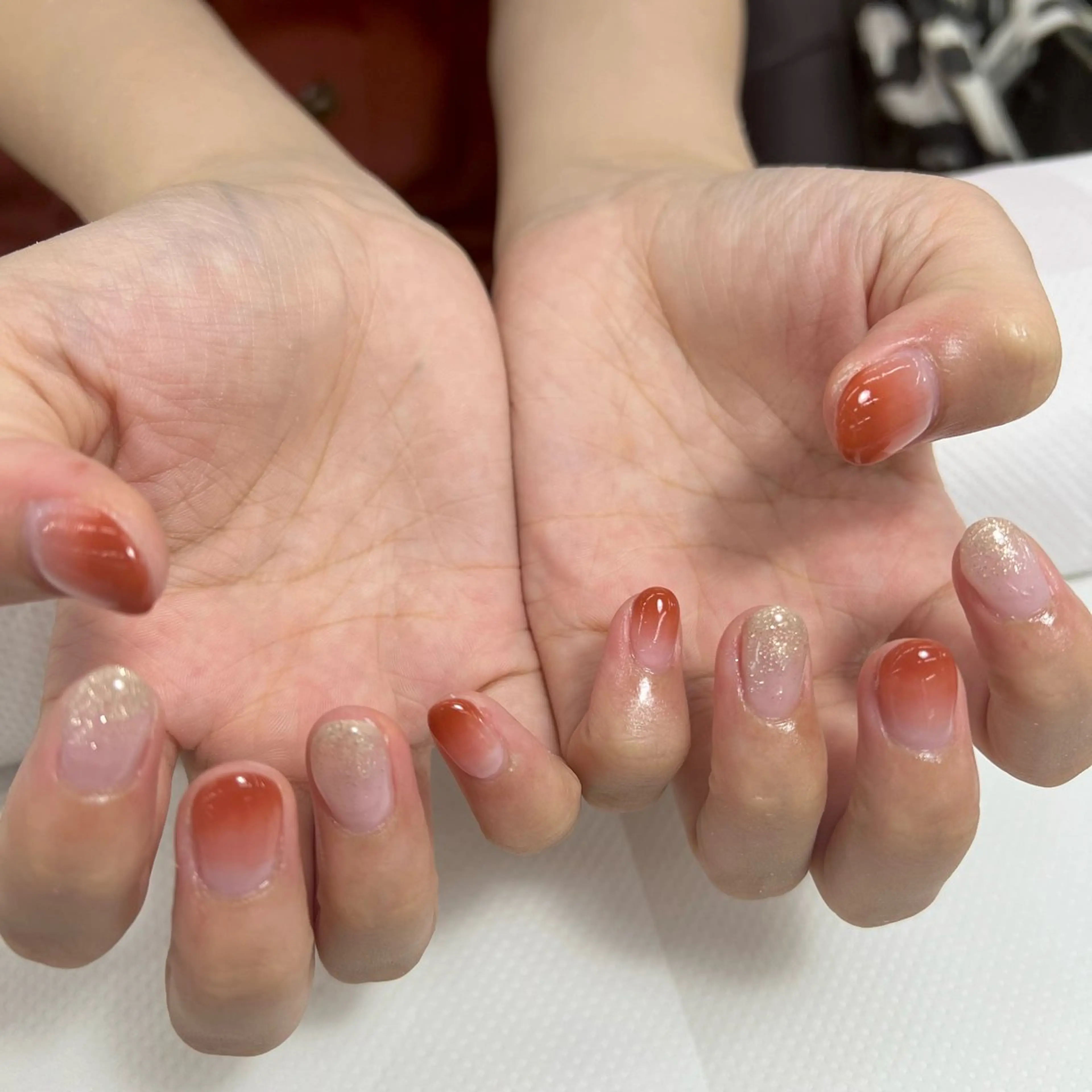 ネイル グラデーション 【MAXKELLY】 KOBIKI🐾のネイルデザイン