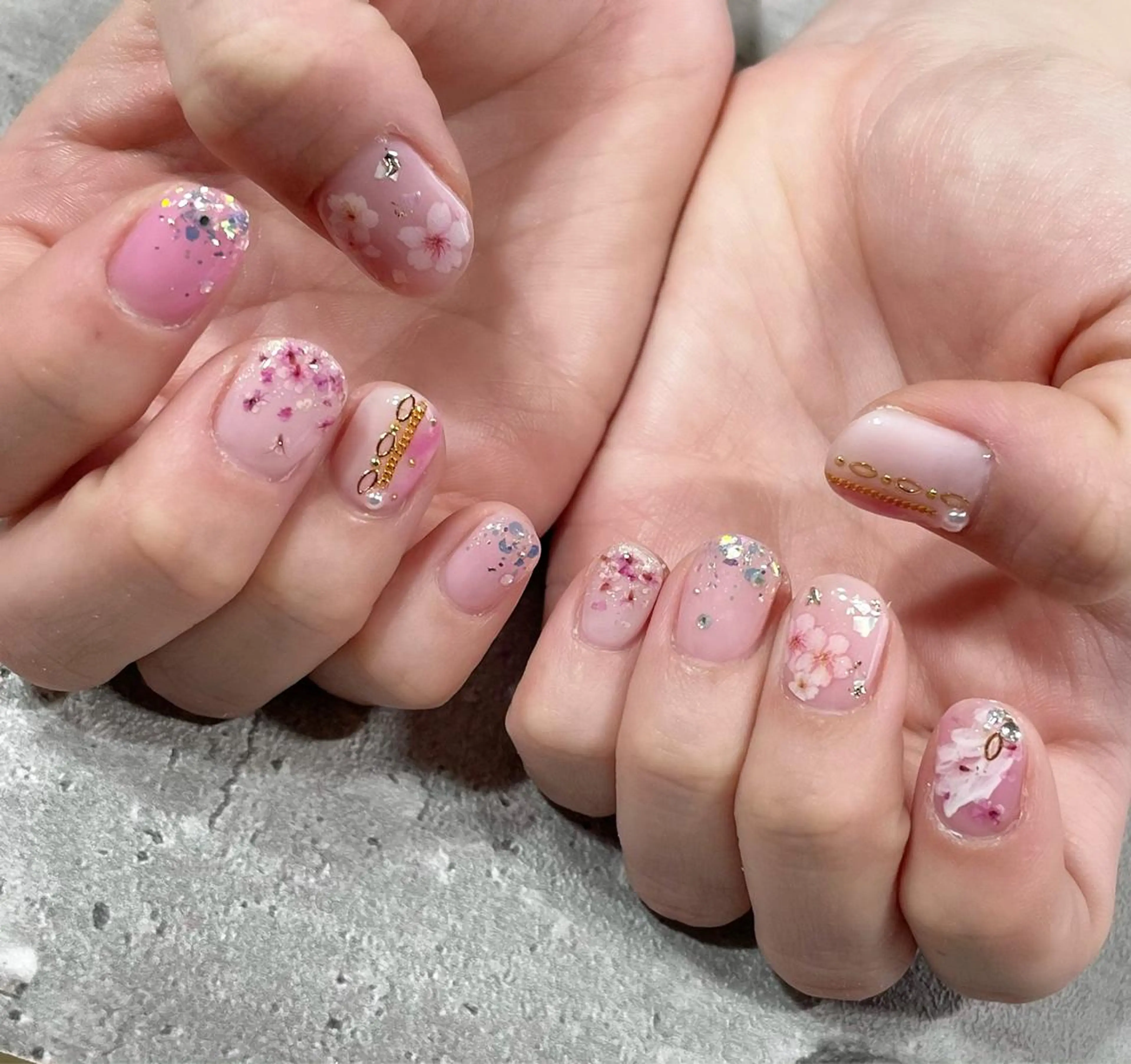 ネイル ジェルネイル 東 千夏のネイルデザイン