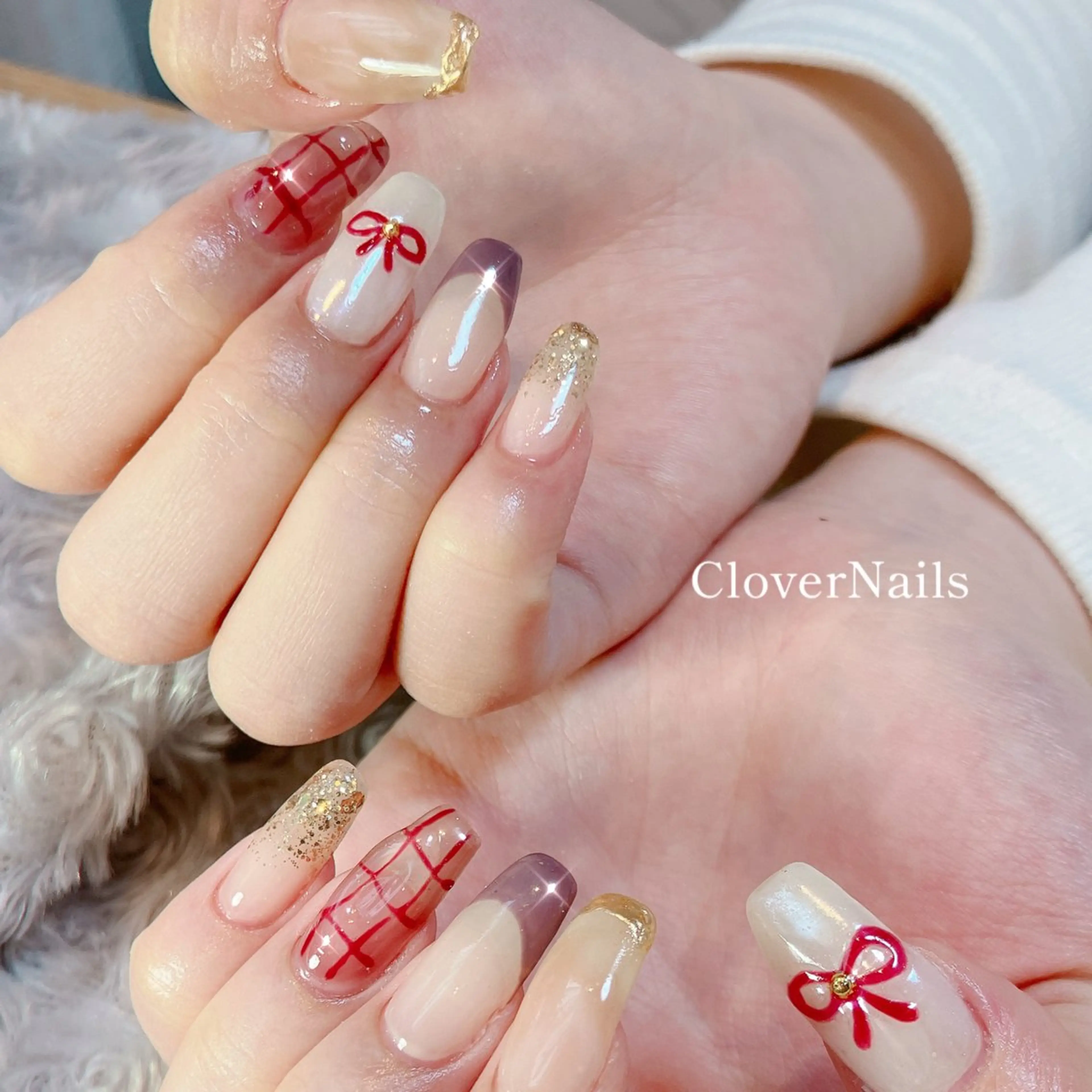 ネイル ゴールド 韓国ネイル ラメ(グリッター) 持ち込み ニュアンスネイル ハンドネイル 自宅ネイルサロン クロバーネイルのネイルデザイン