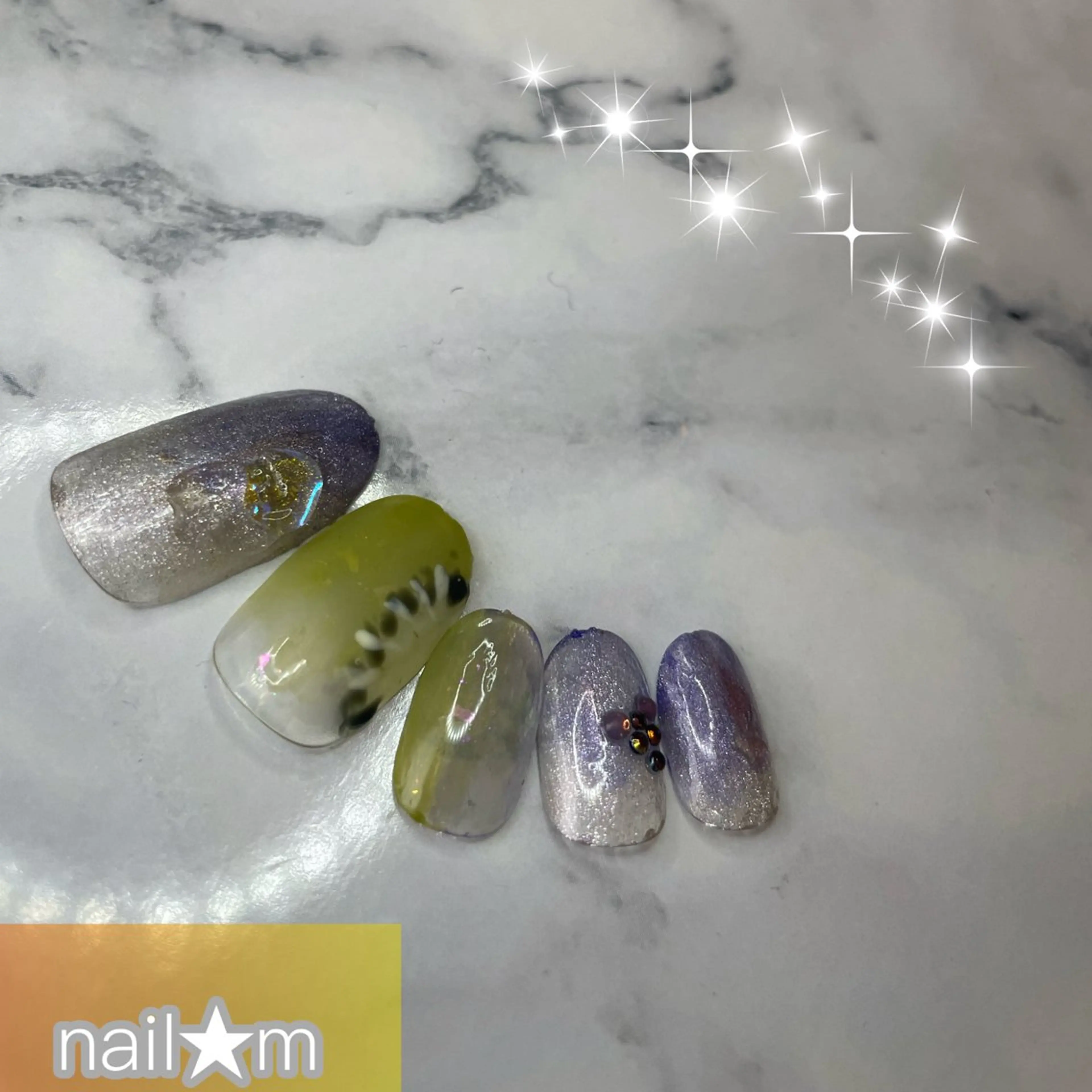 ネイル グラデーション マグネットネイル NAIL★M 真紀のネイルデザイン