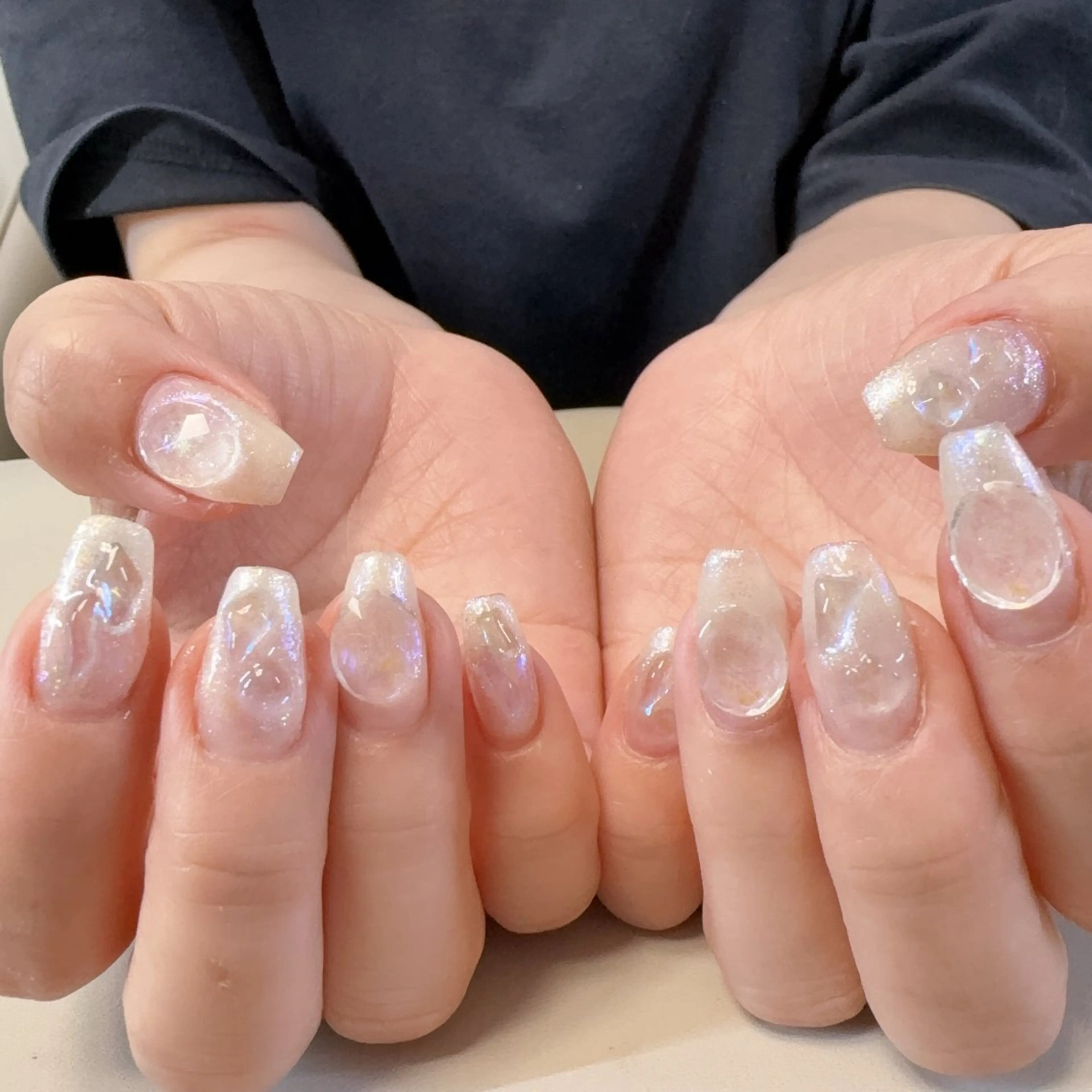 ネイル アートネイル オーロラネイル ジェルネイル ガーリー キラキラネイル ハンドネイル Rika Nail salon 1のネイルデザイン
