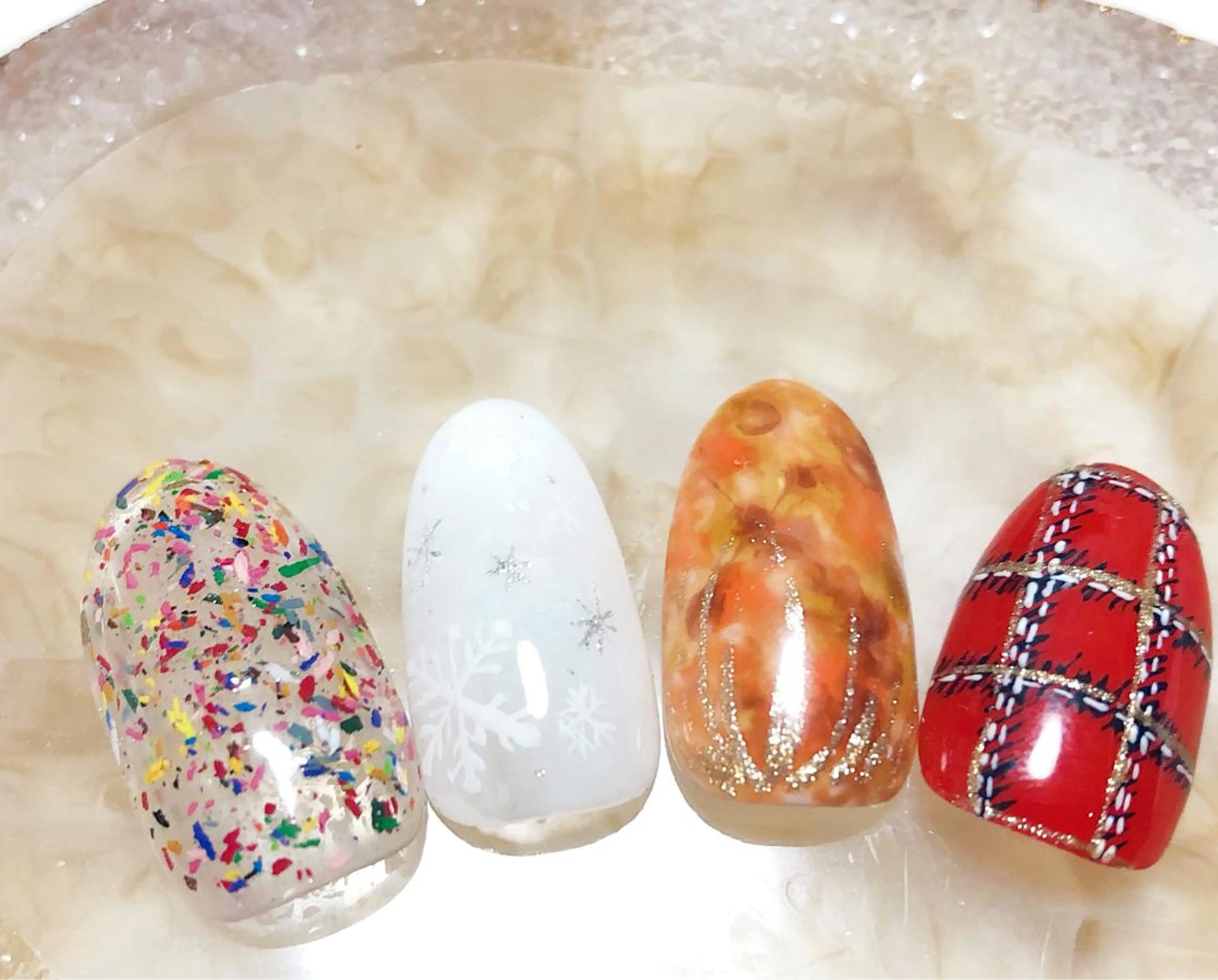 ネイル にじいろ nailのネイルデザイン