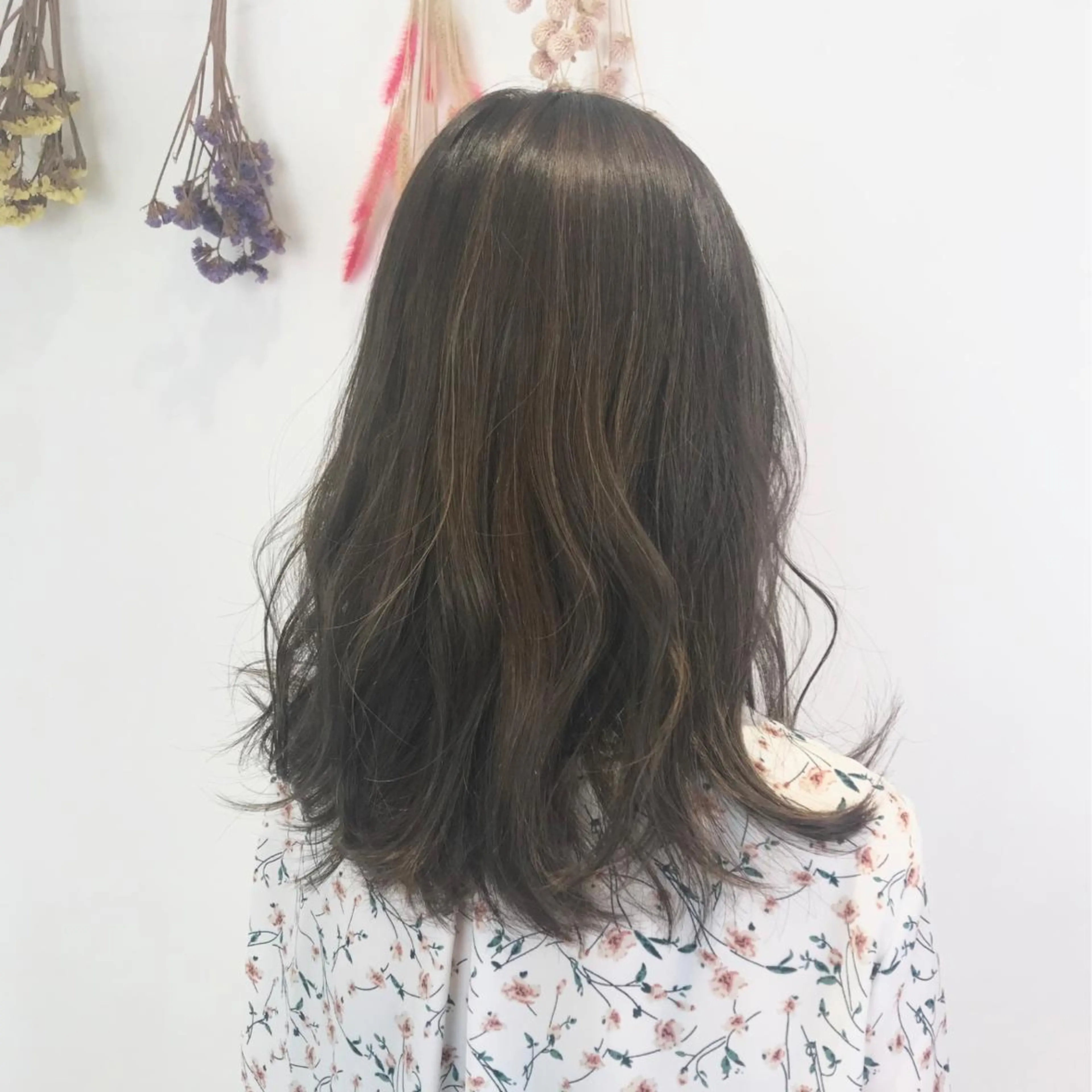 セミロング カラー 似合わせカット🌿 前川のヘアスタイル