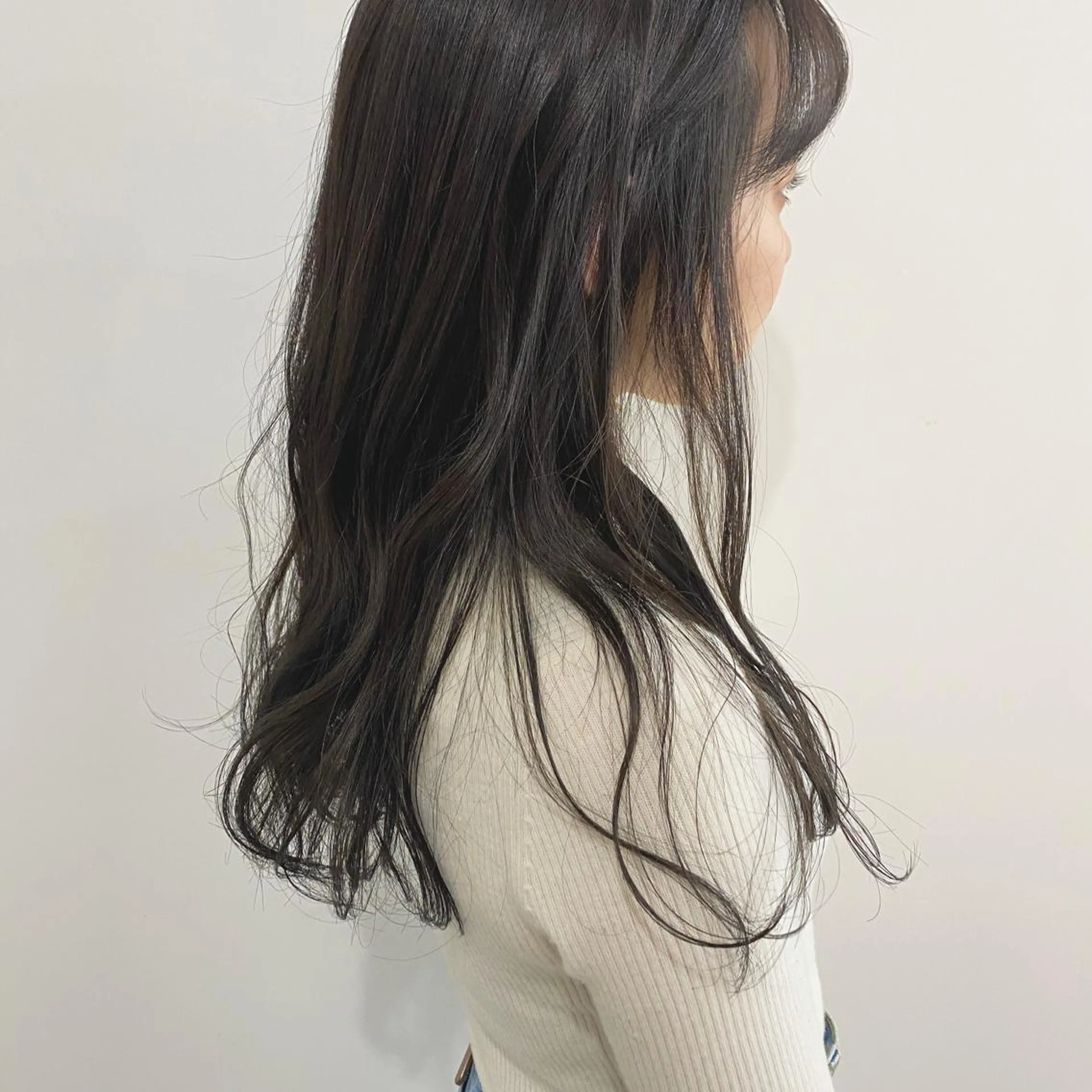 ロング 川野 彩海のヘアスタイル