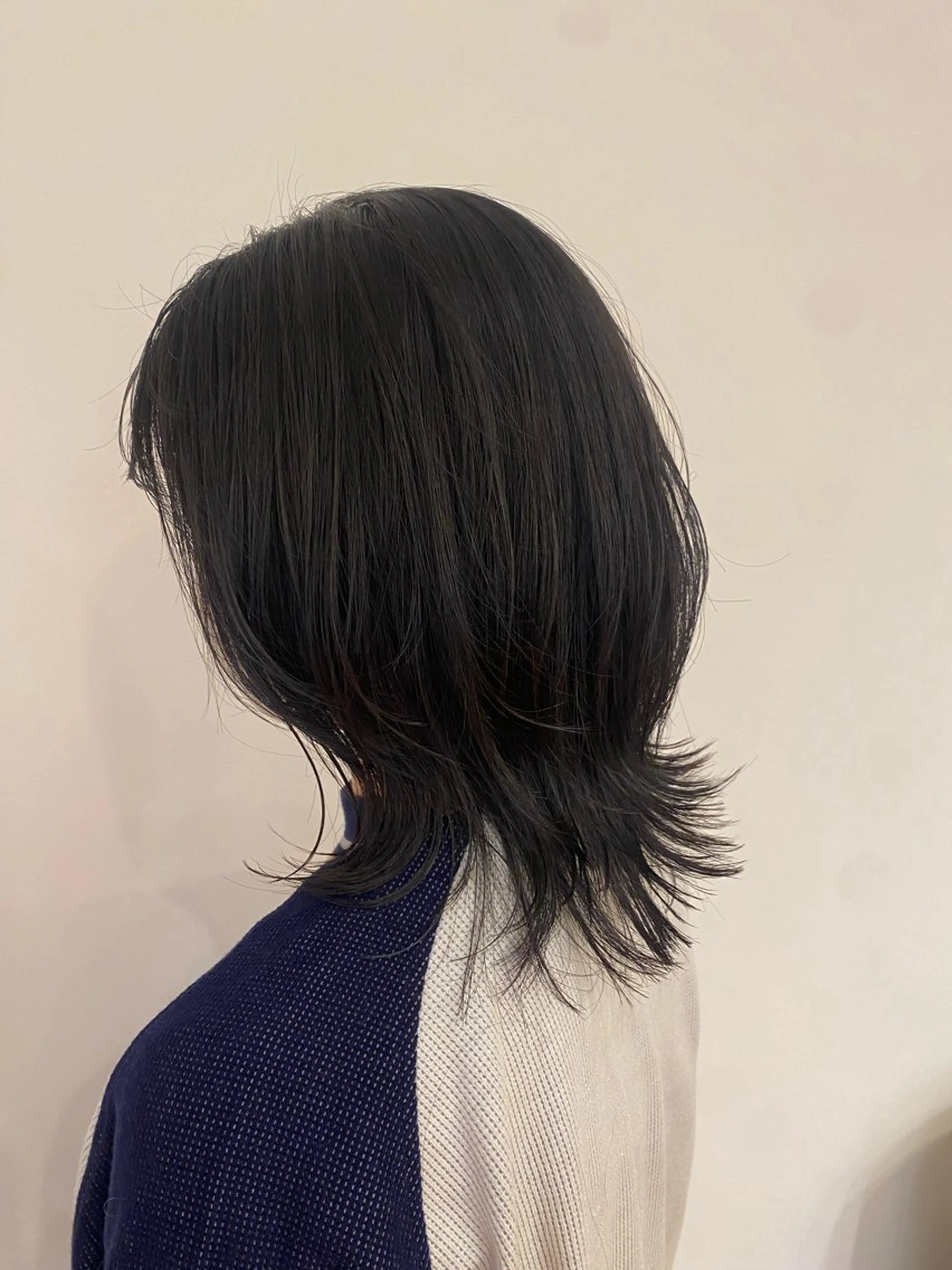 ミディアム レイヤーカット 伊藤 優花のヘアスタイル