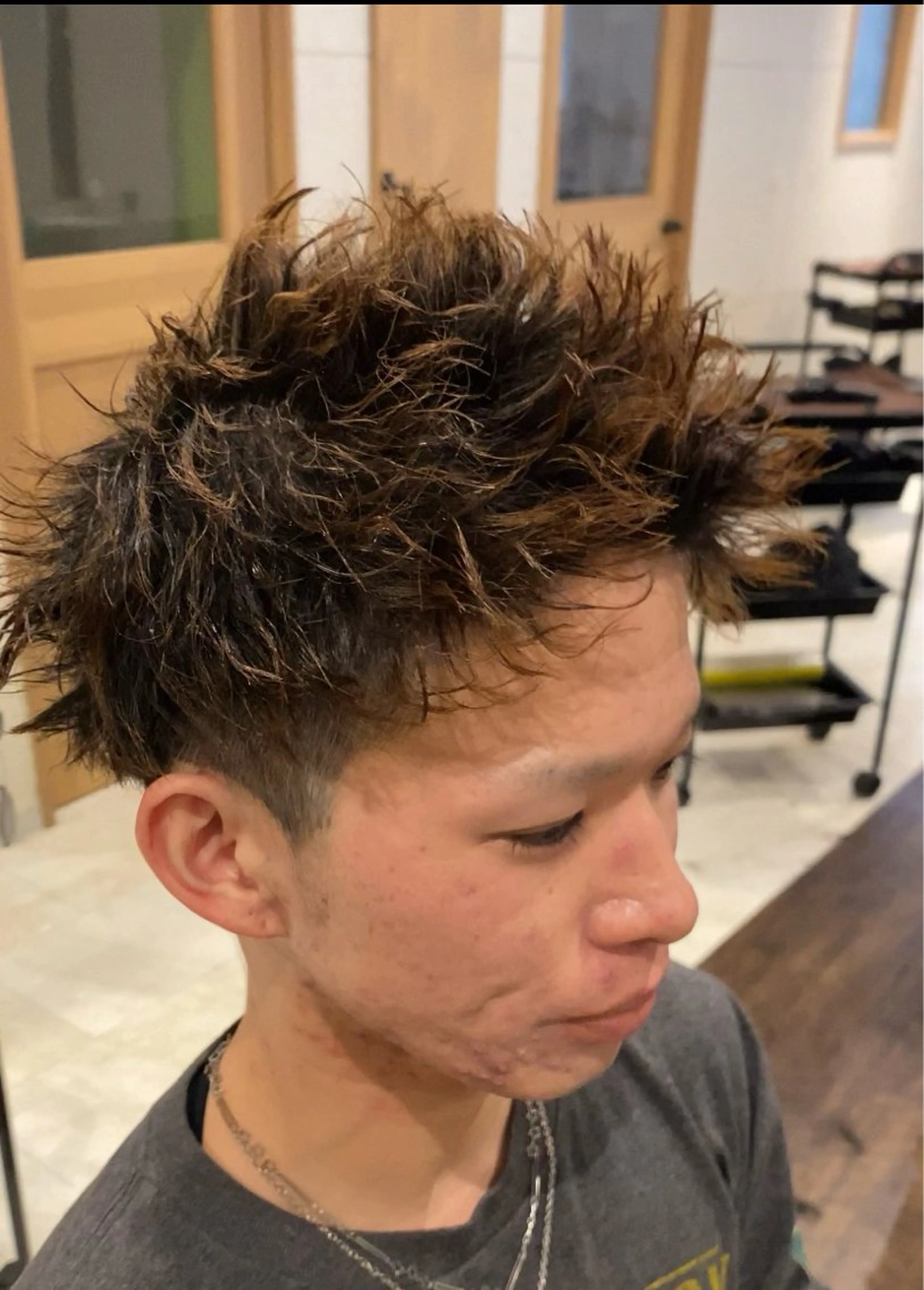 短髪メンズカット+メンズパーマの写真