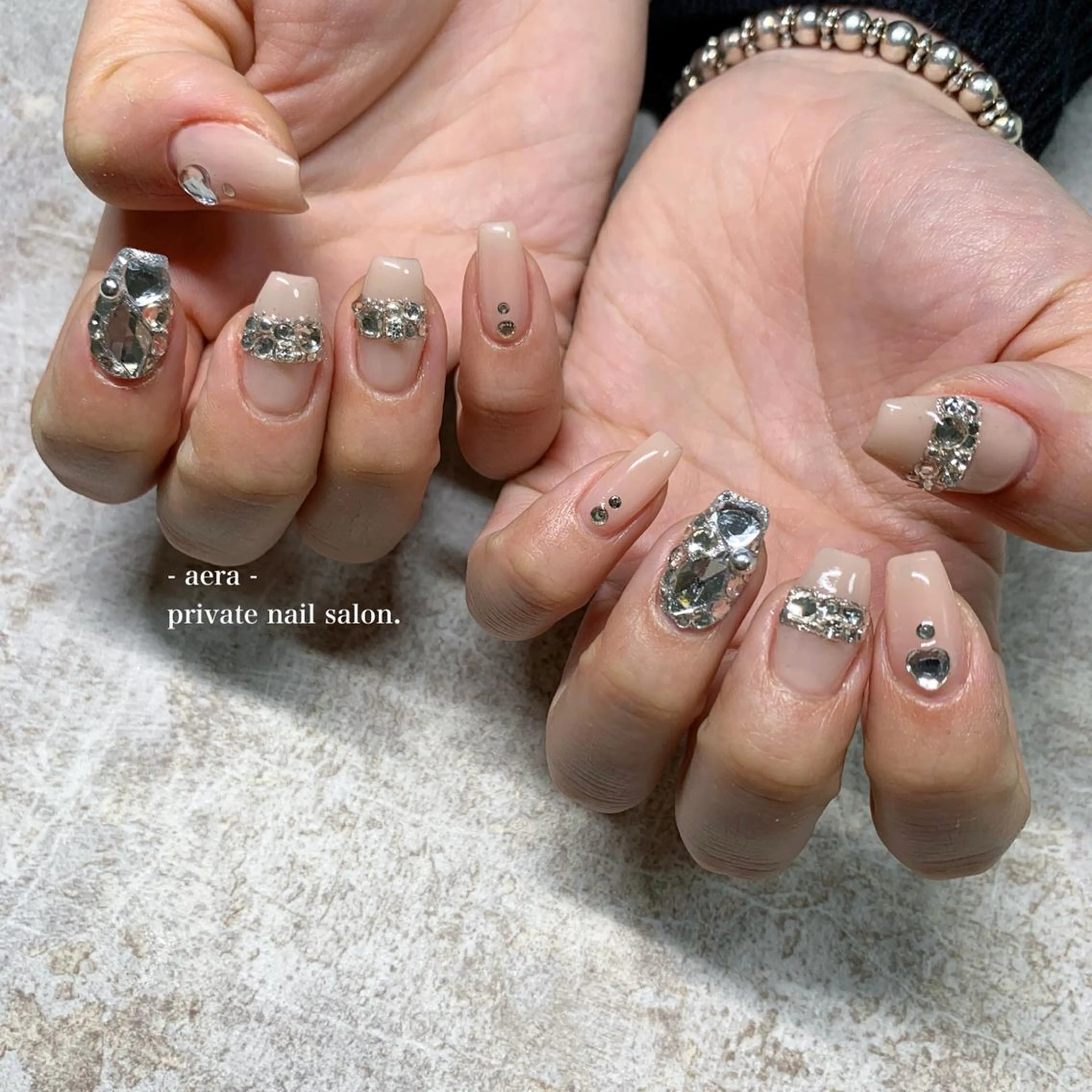 ネイル AERA nail shino🐱⸝꙳のネイルデザイン
