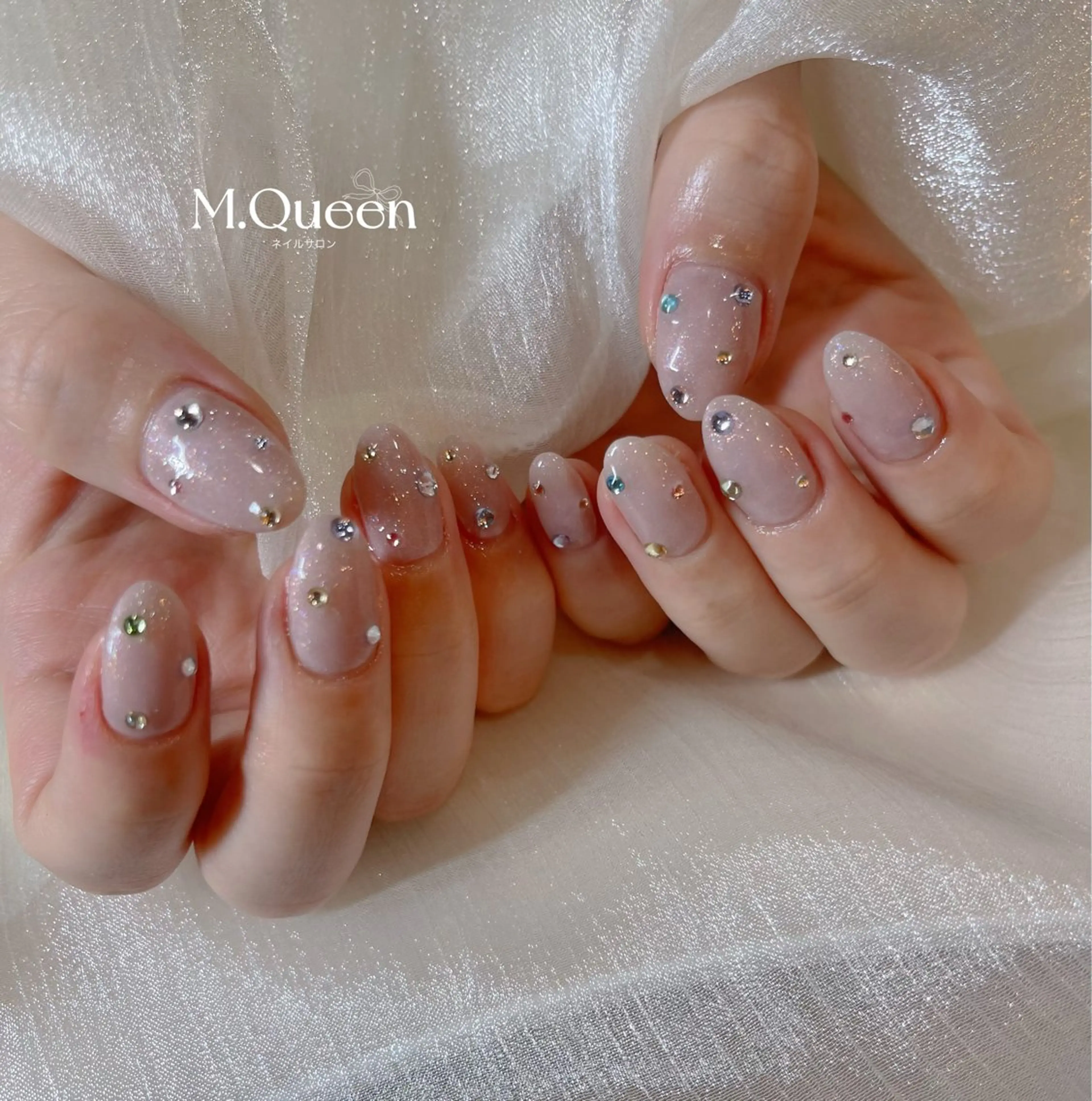 ネイル MQueen ネイルサロンのネイルデザイン